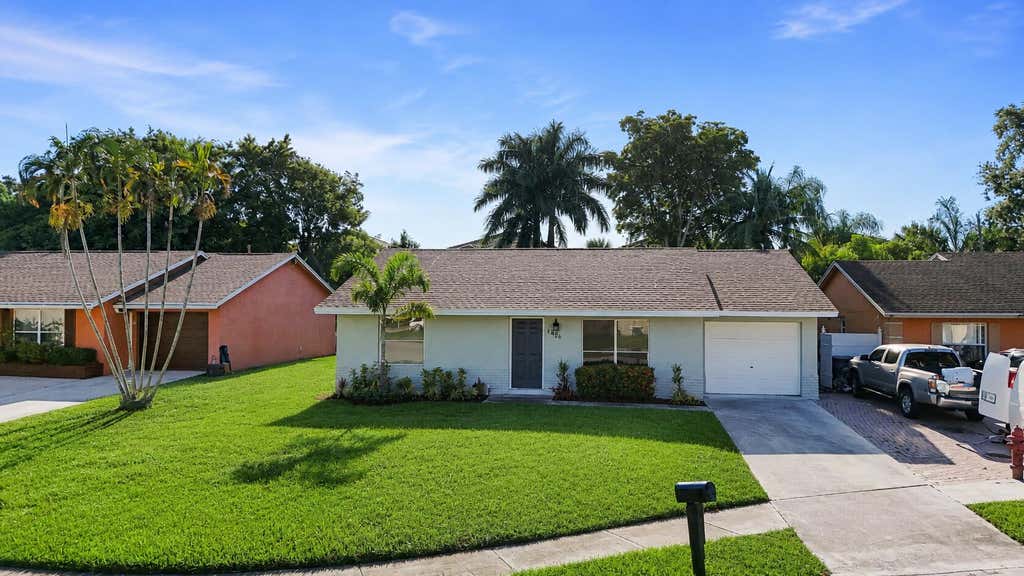 Photo of 7406 Willow Spring Circle N, Boynton Beach, FL 33436 (MLS # B26064029)
