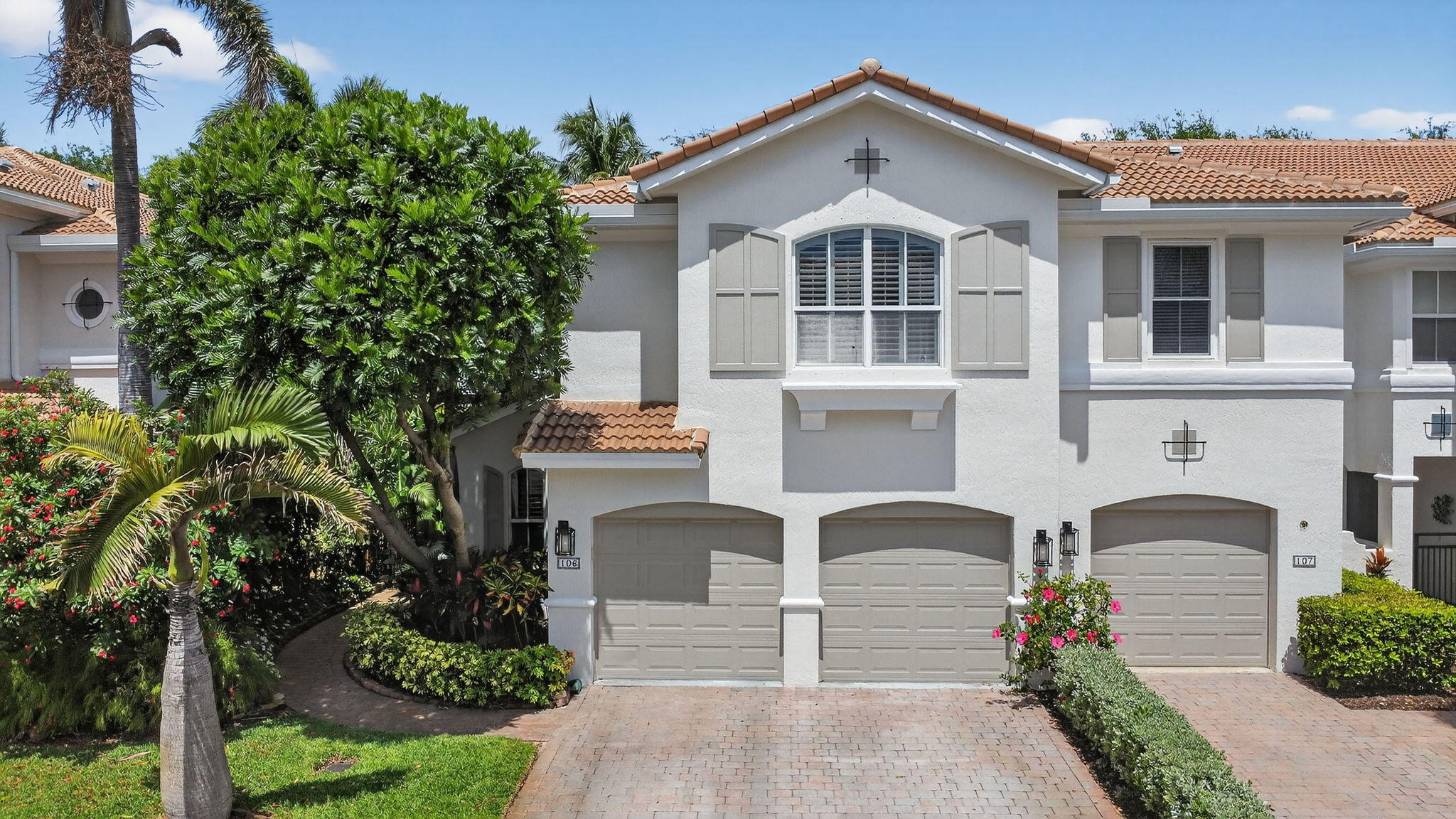 LAS BRISAS - Residential