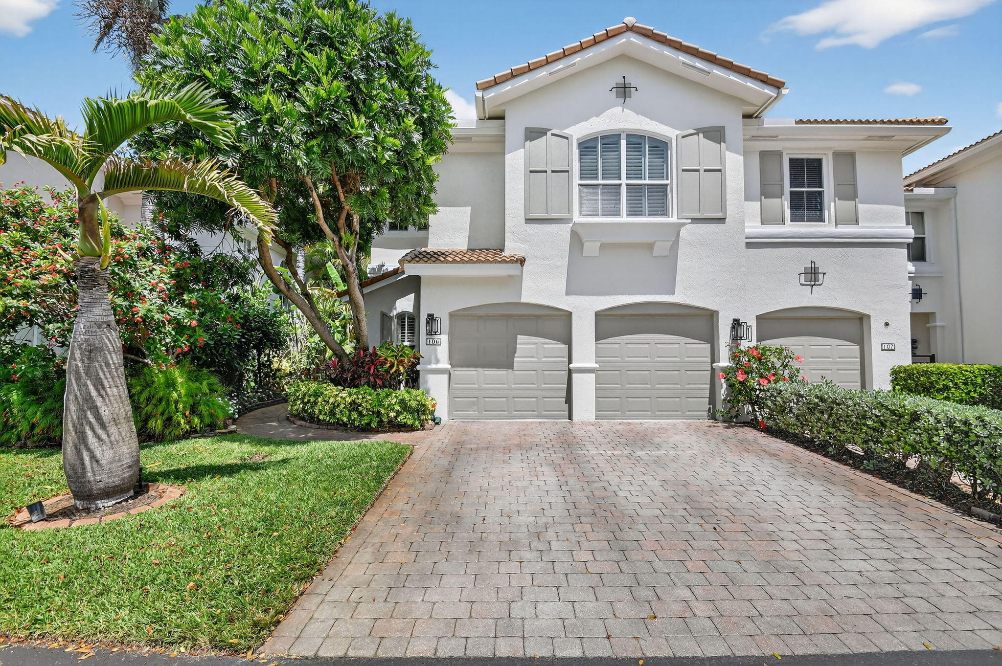 LAS BRISAS - Residential