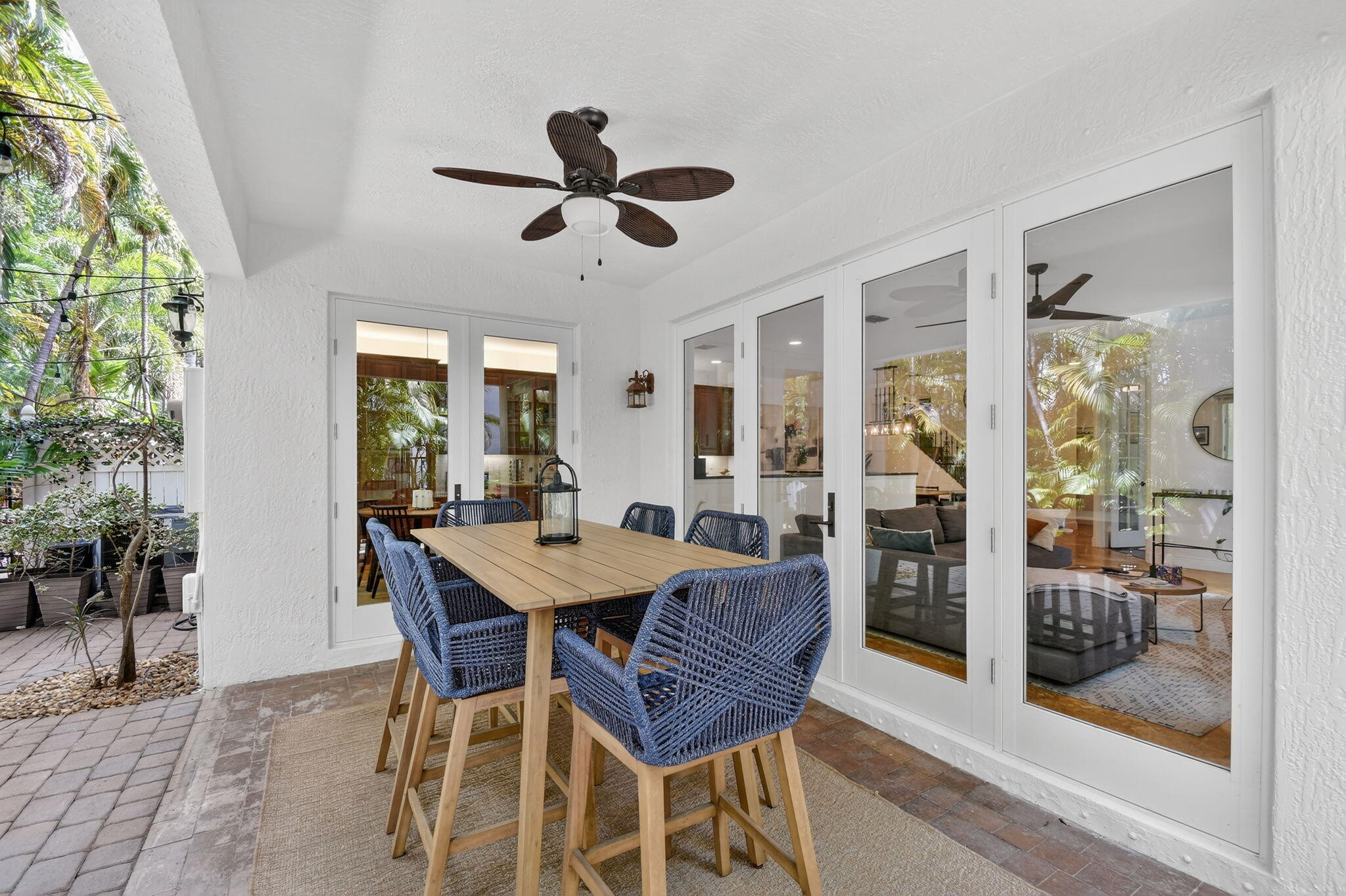 LAS BRISAS - Residential