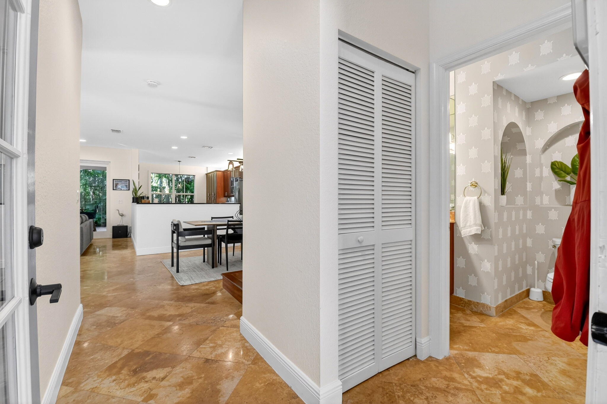 LAS BRISAS - Residential