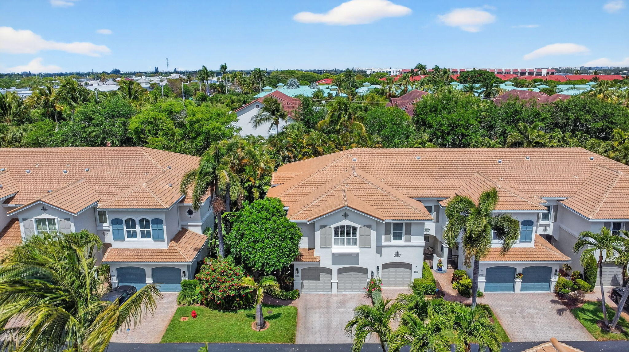 LAS BRISAS - Residential