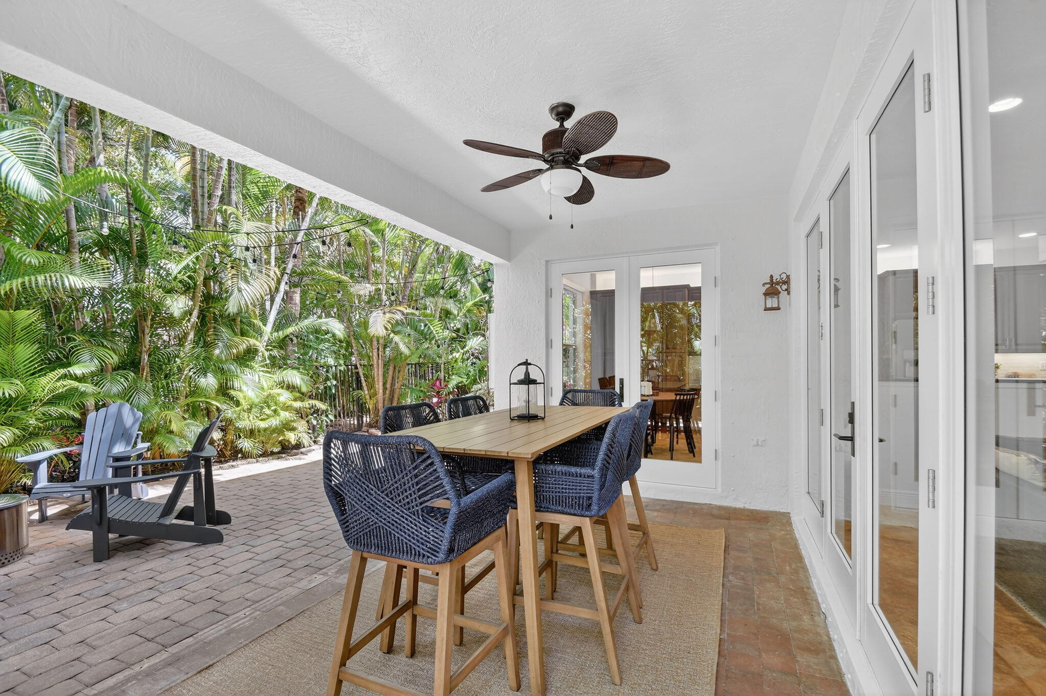 LAS BRISAS - Residential