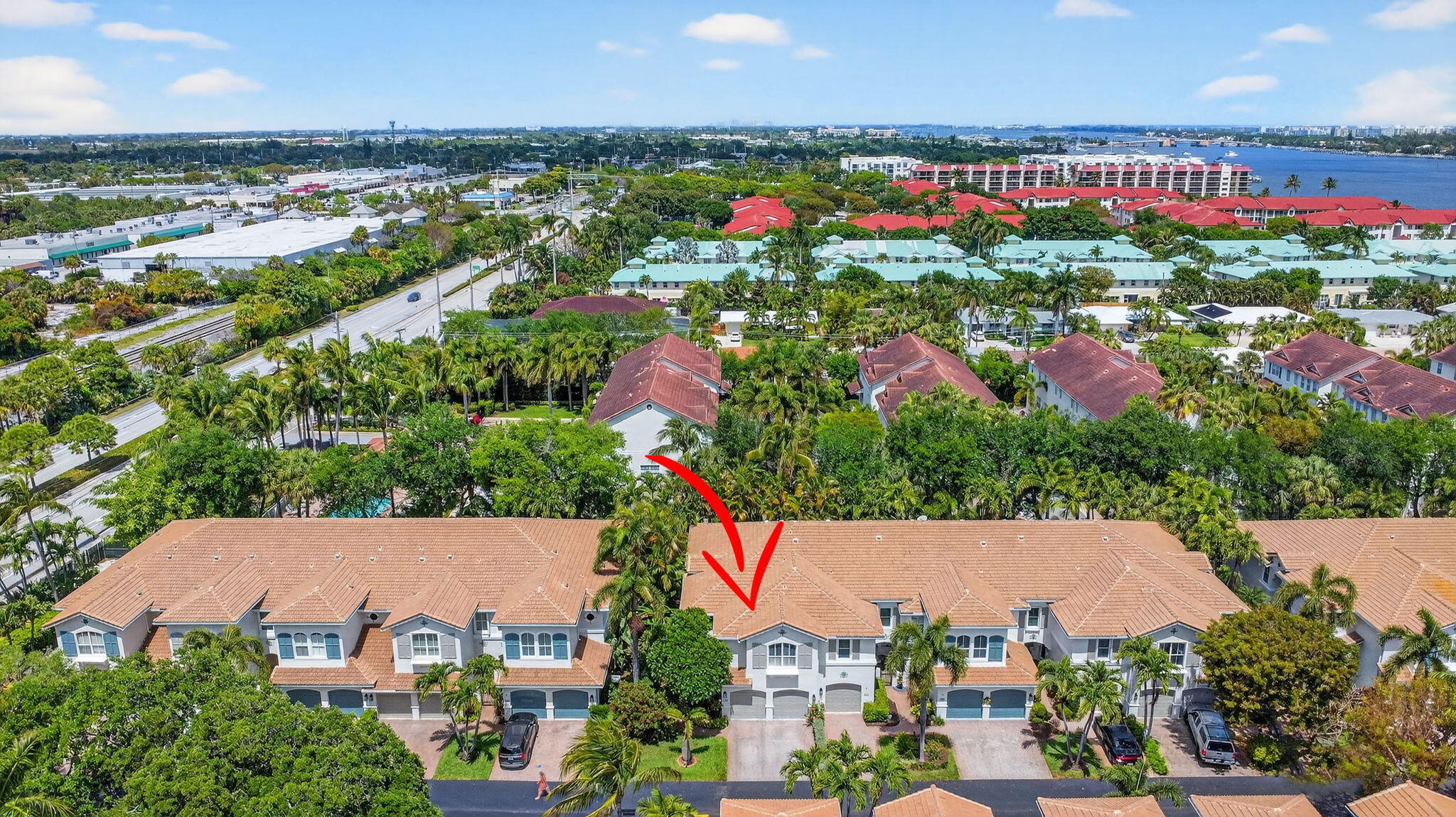 LAS BRISAS - Residential