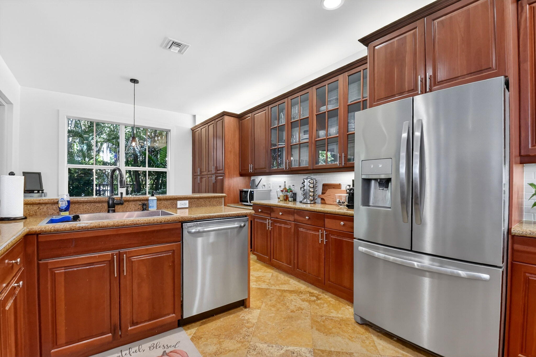 LAS BRISAS - Residential