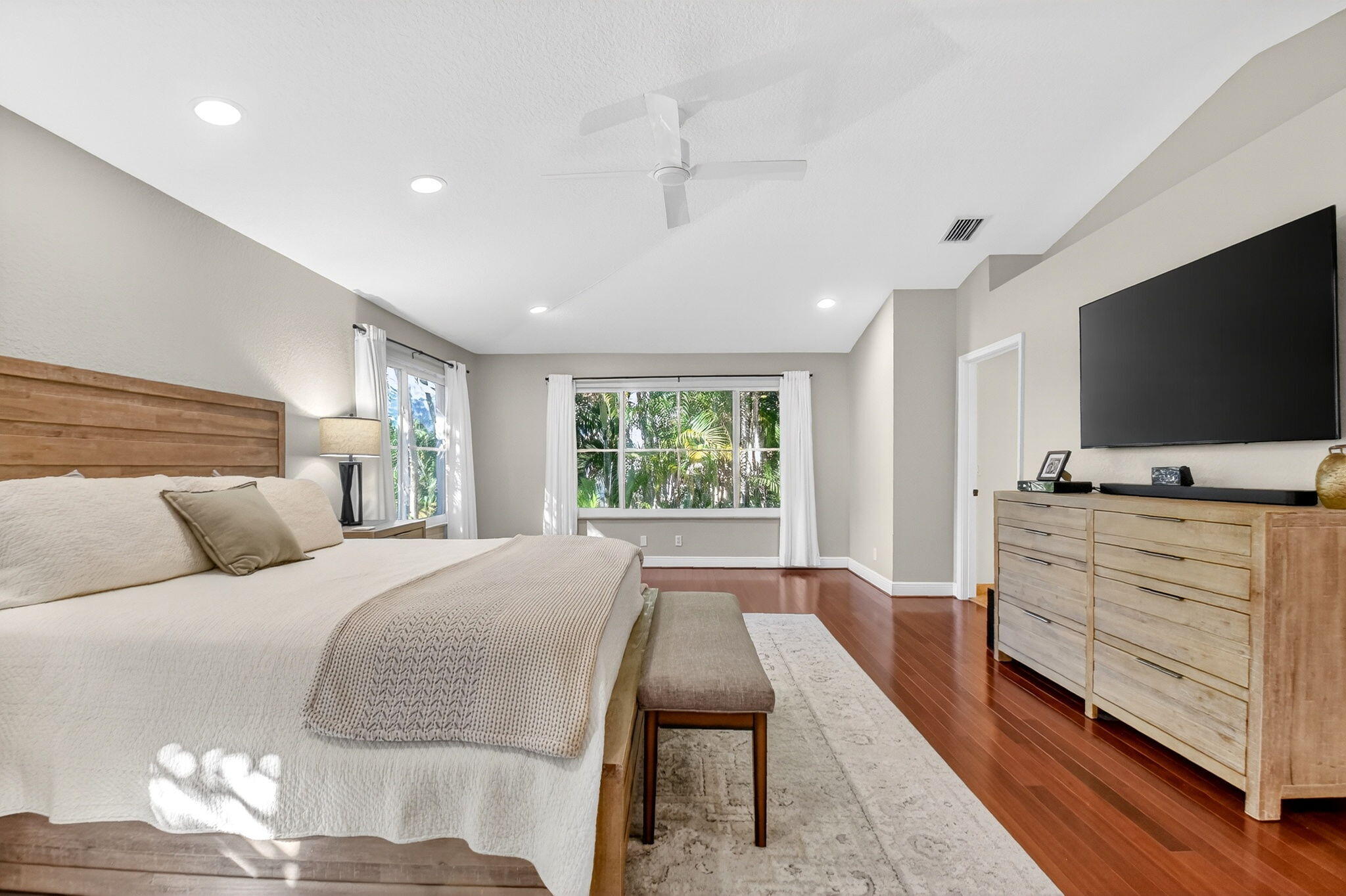 LAS BRISAS - Residential