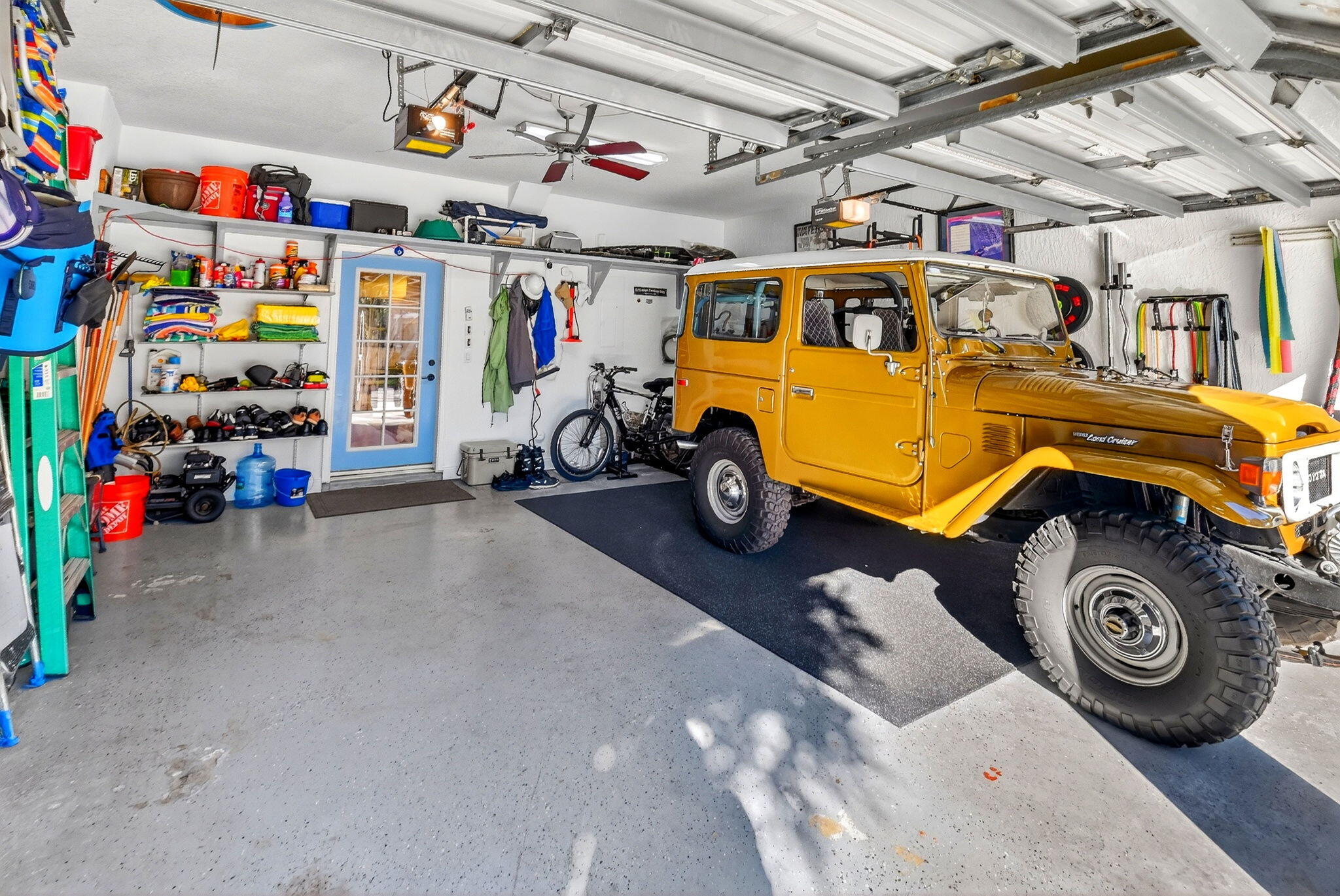 LAS BRISAS - Residential