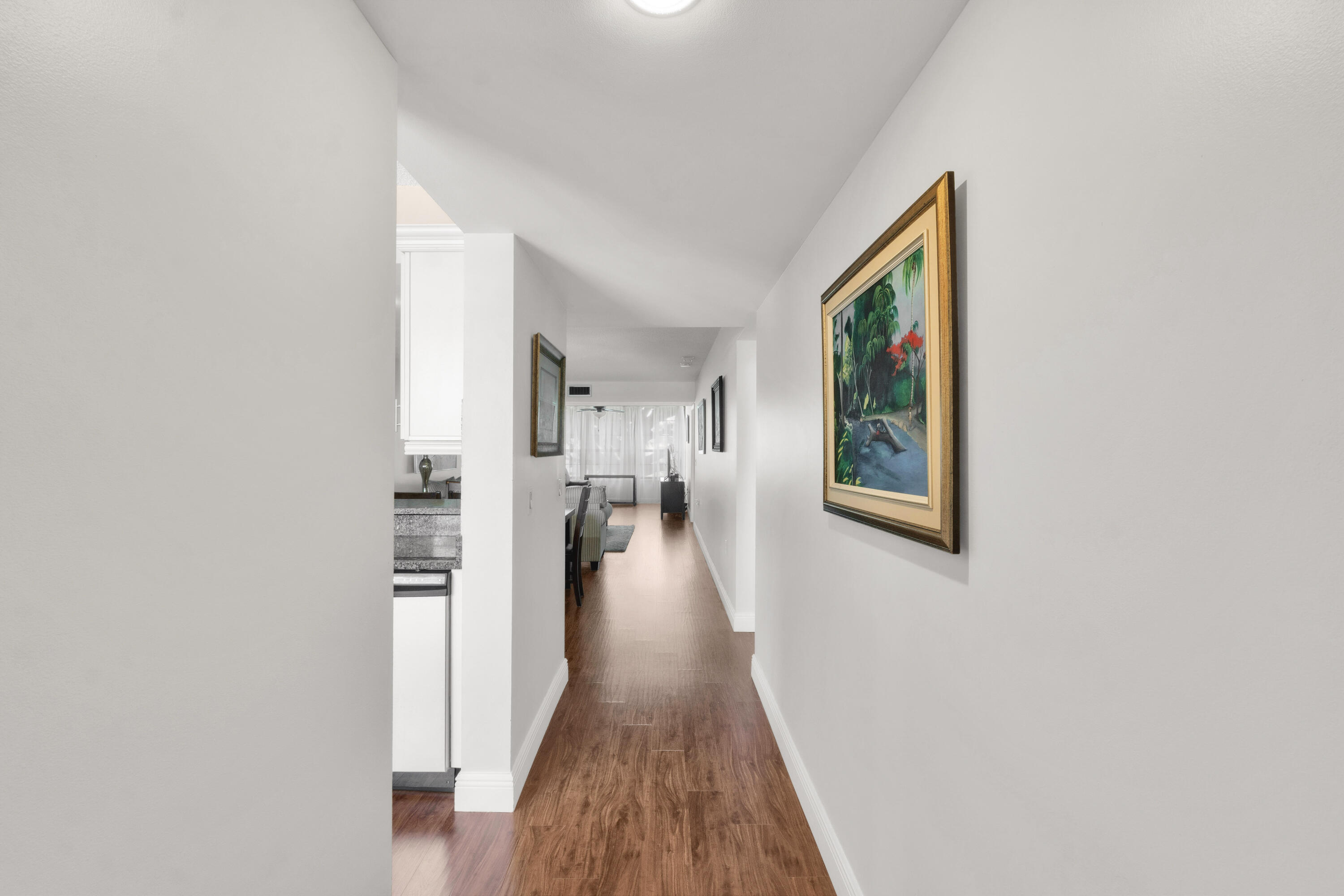 WHITEHALL CONDO OF THE LANDS OF THE PRESIDENT - Residential