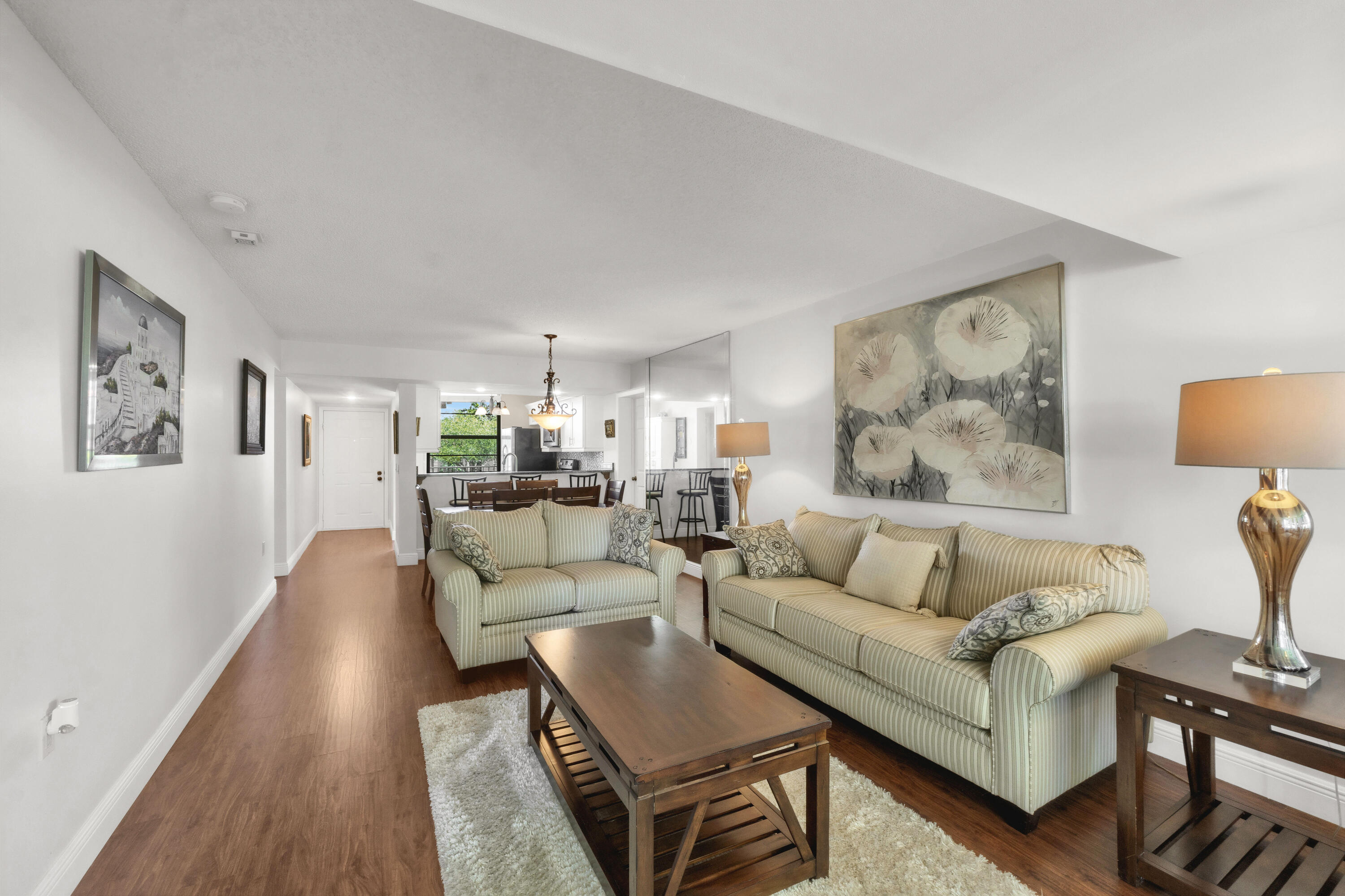 WHITEHALL CONDO OF THE LANDS OF THE PRESIDENT - Residential