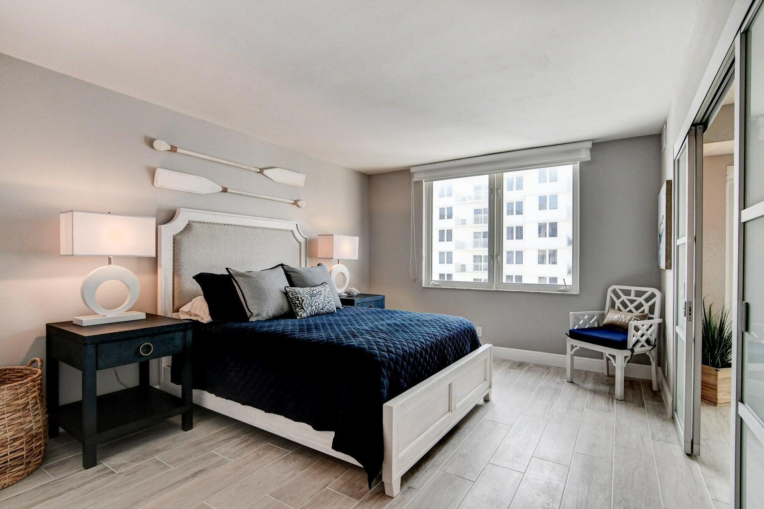 AMBASSADORS V NORTH CONDO - Residential