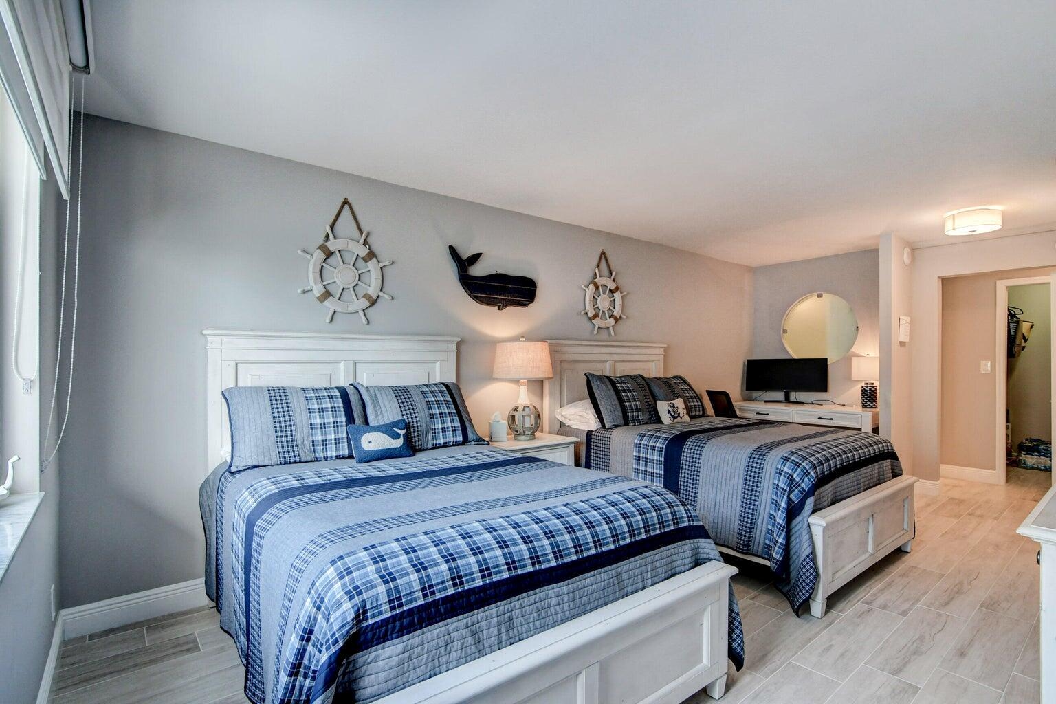 AMBASSADORS V NORTH CONDO - Residential