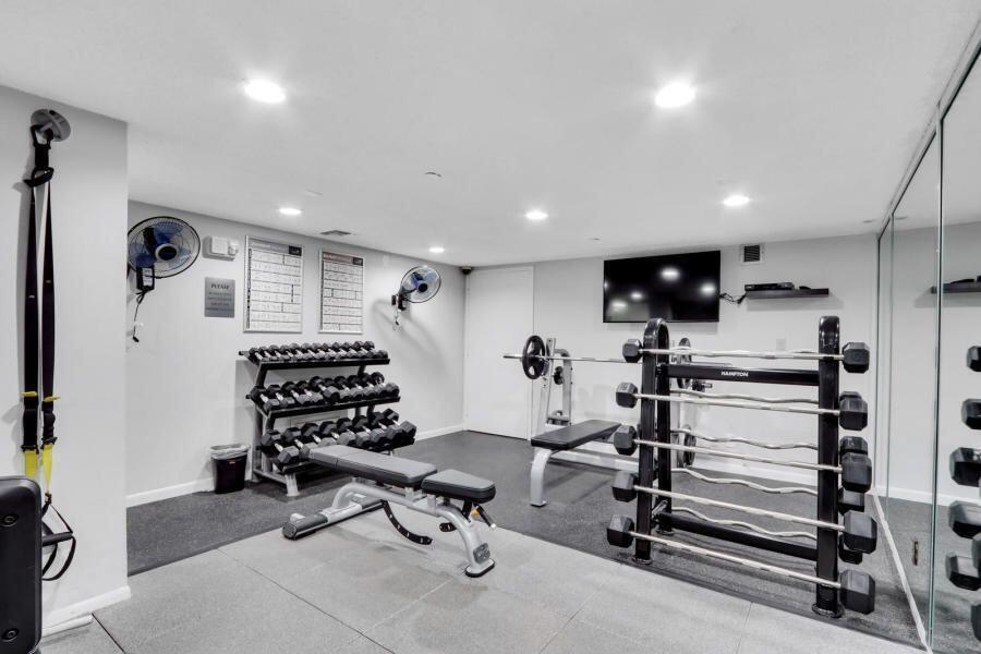 AMBASSADORS V NORTH CONDO - Residential