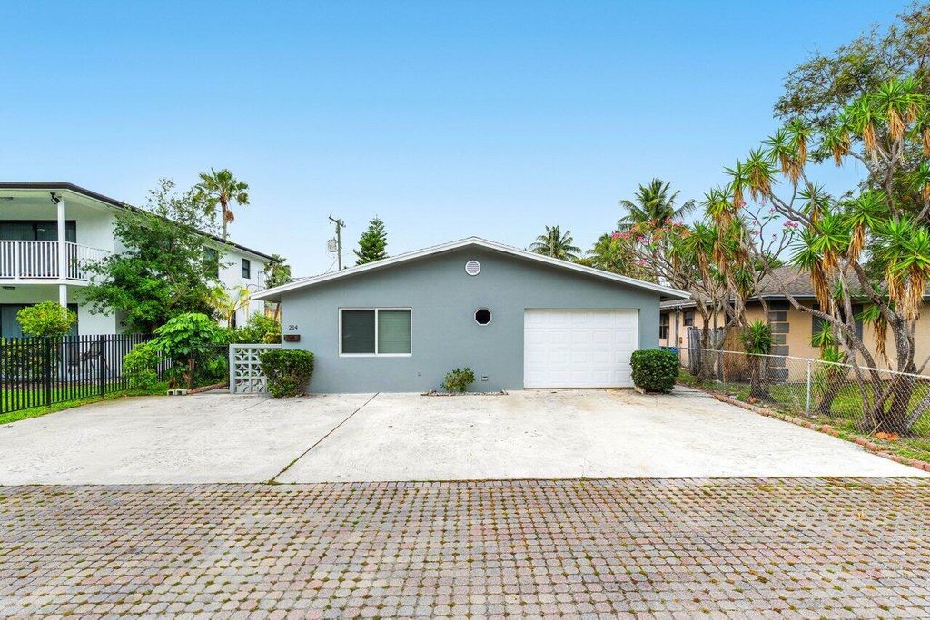 Photo of 214 Sunrise Avenue #1, Lantana, FL 33462 (MLS # R11080279)