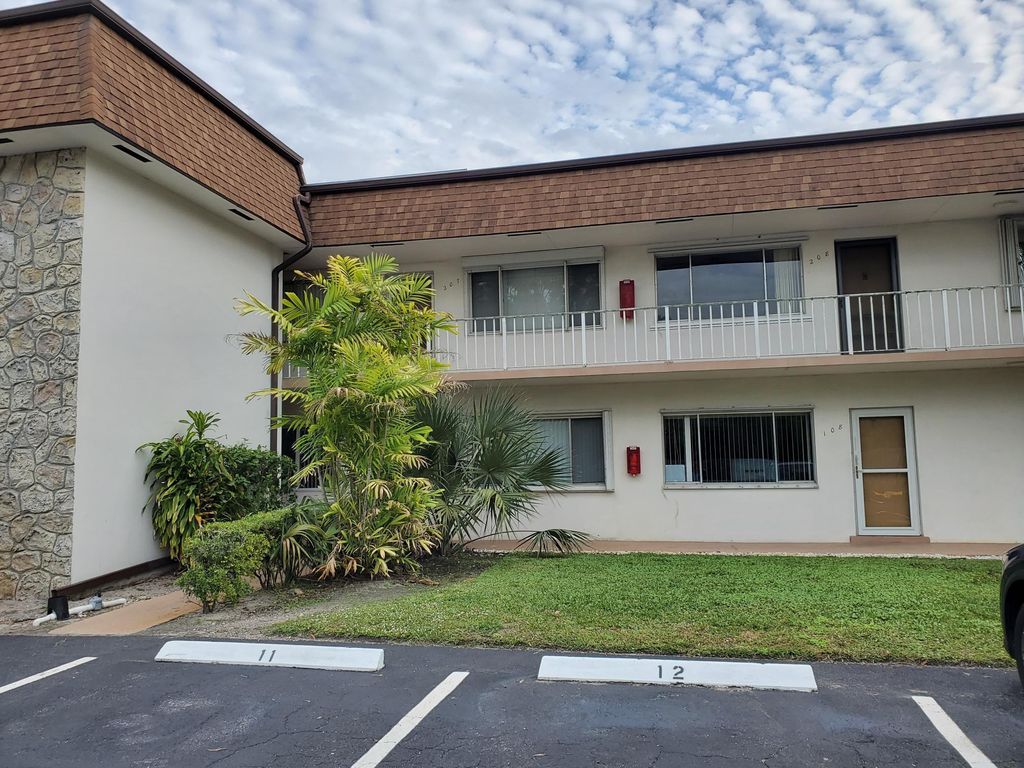 Photo of 2878 Donnelly Drive #106, Lake Worth, FL 33462 (MLS # B26011852)