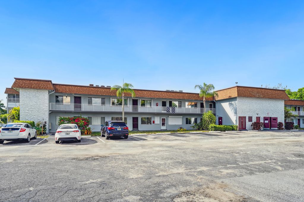 Photo of 2878 Donnelly Drive #106, Lake Worth, FL 33462 (MLS # B26011852)