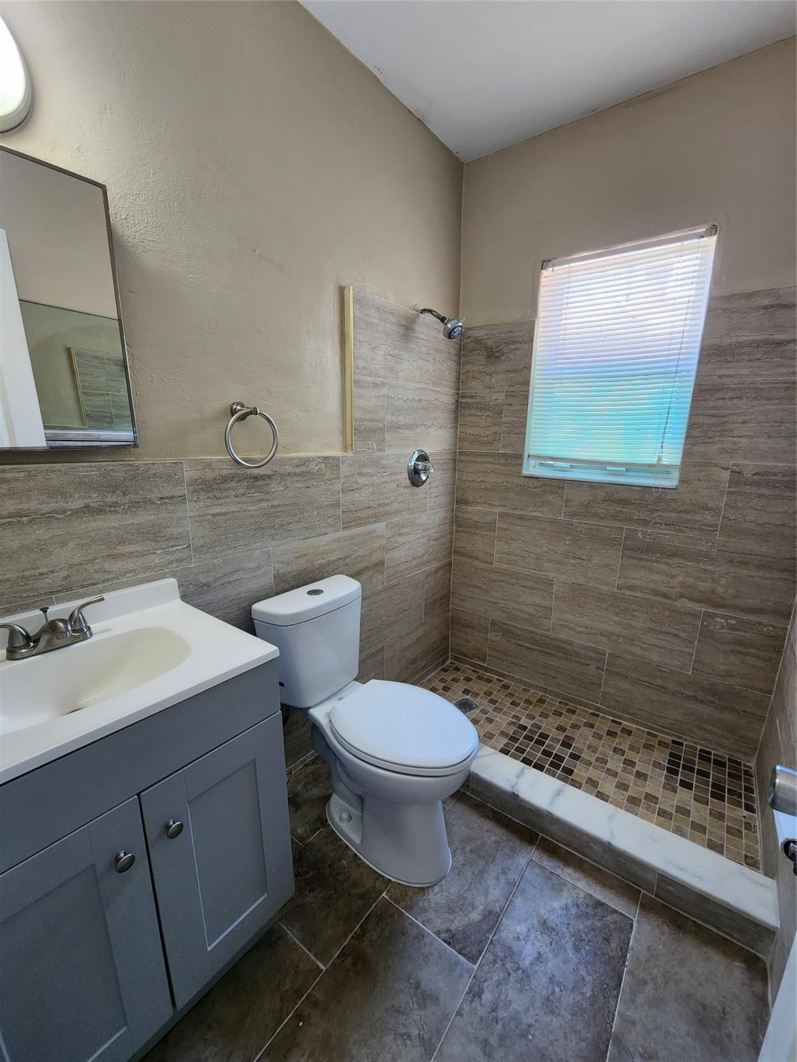 Blount Bros Pompano Beach - Residential Lease
