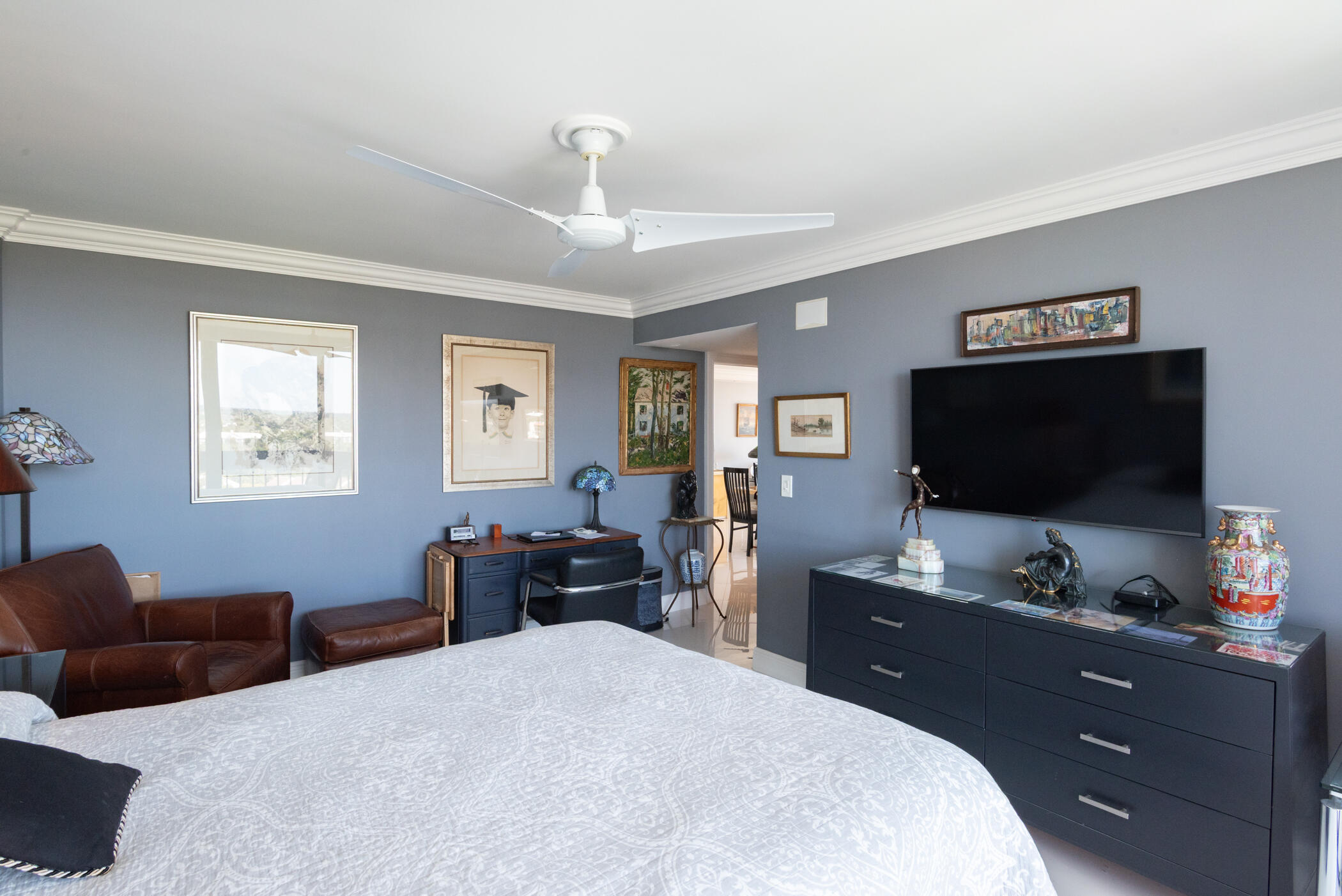 LANDS OF THE PRESIDENT CONDO 3 - Residential