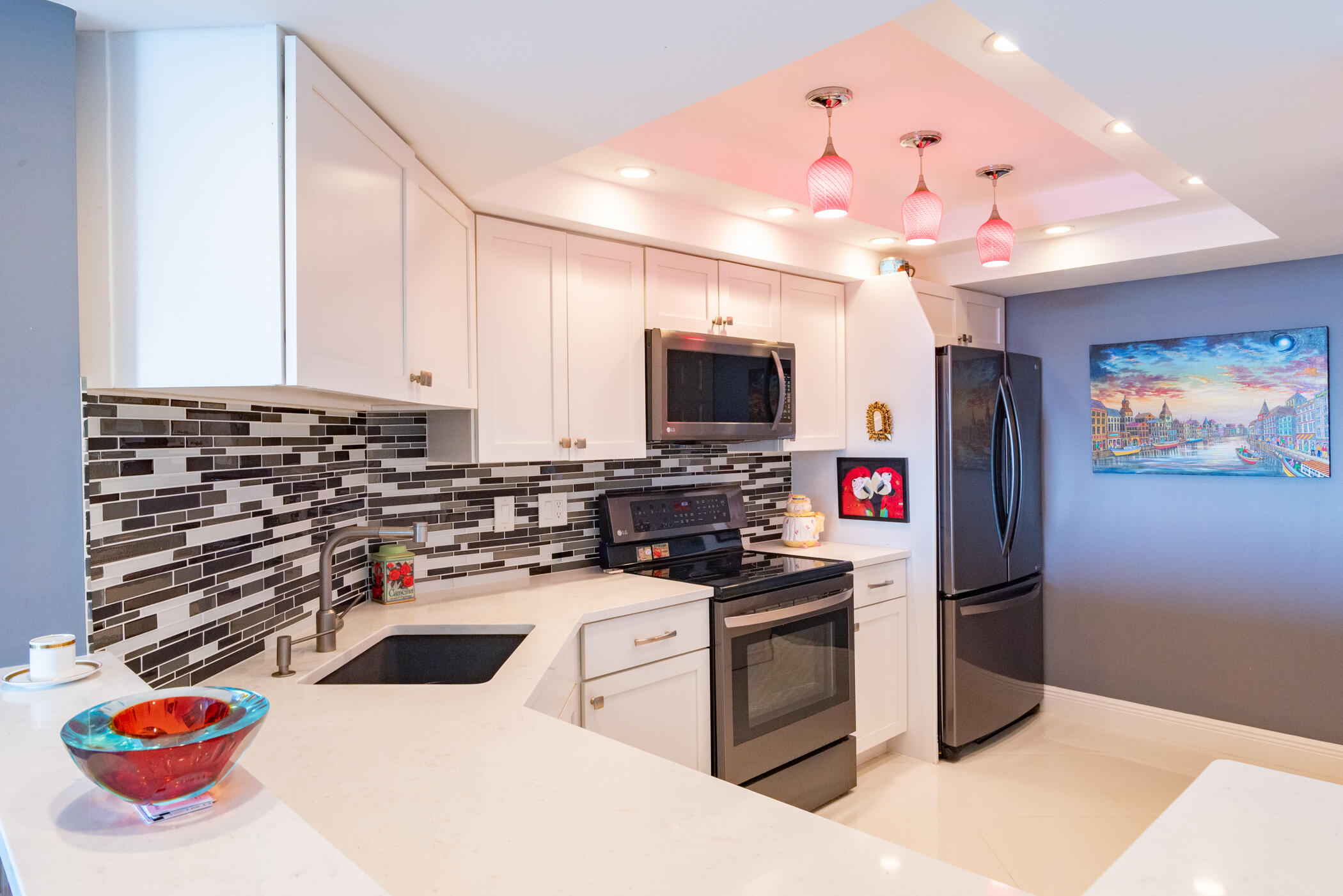 LANDS OF THE PRESIDENT CONDO 3 - Residential