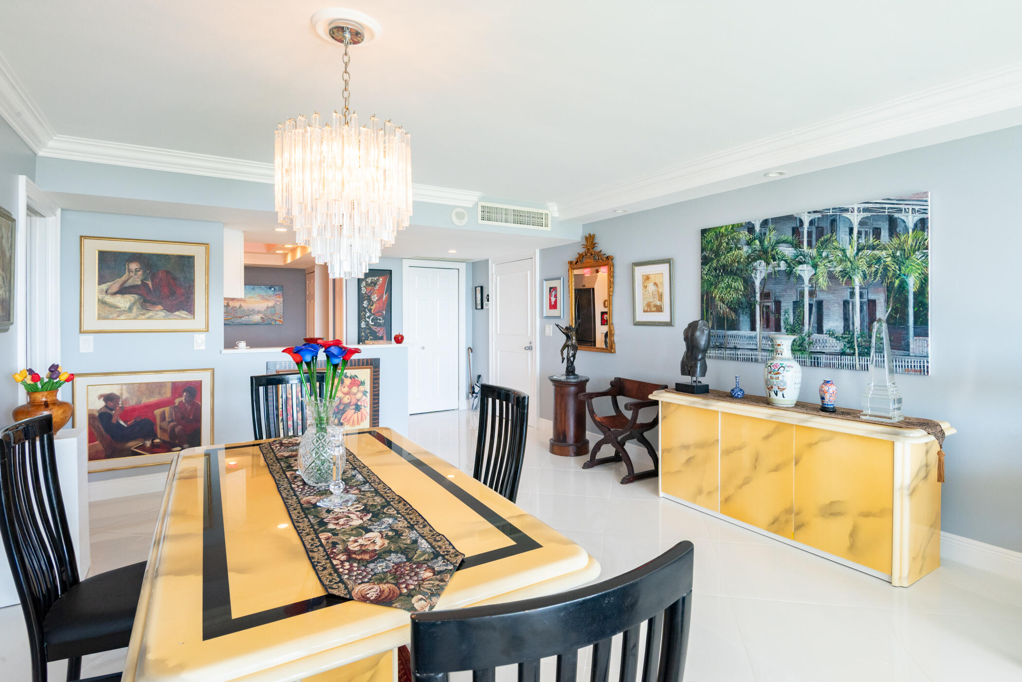 LANDS OF THE PRESIDENT CONDO 3 - Residential