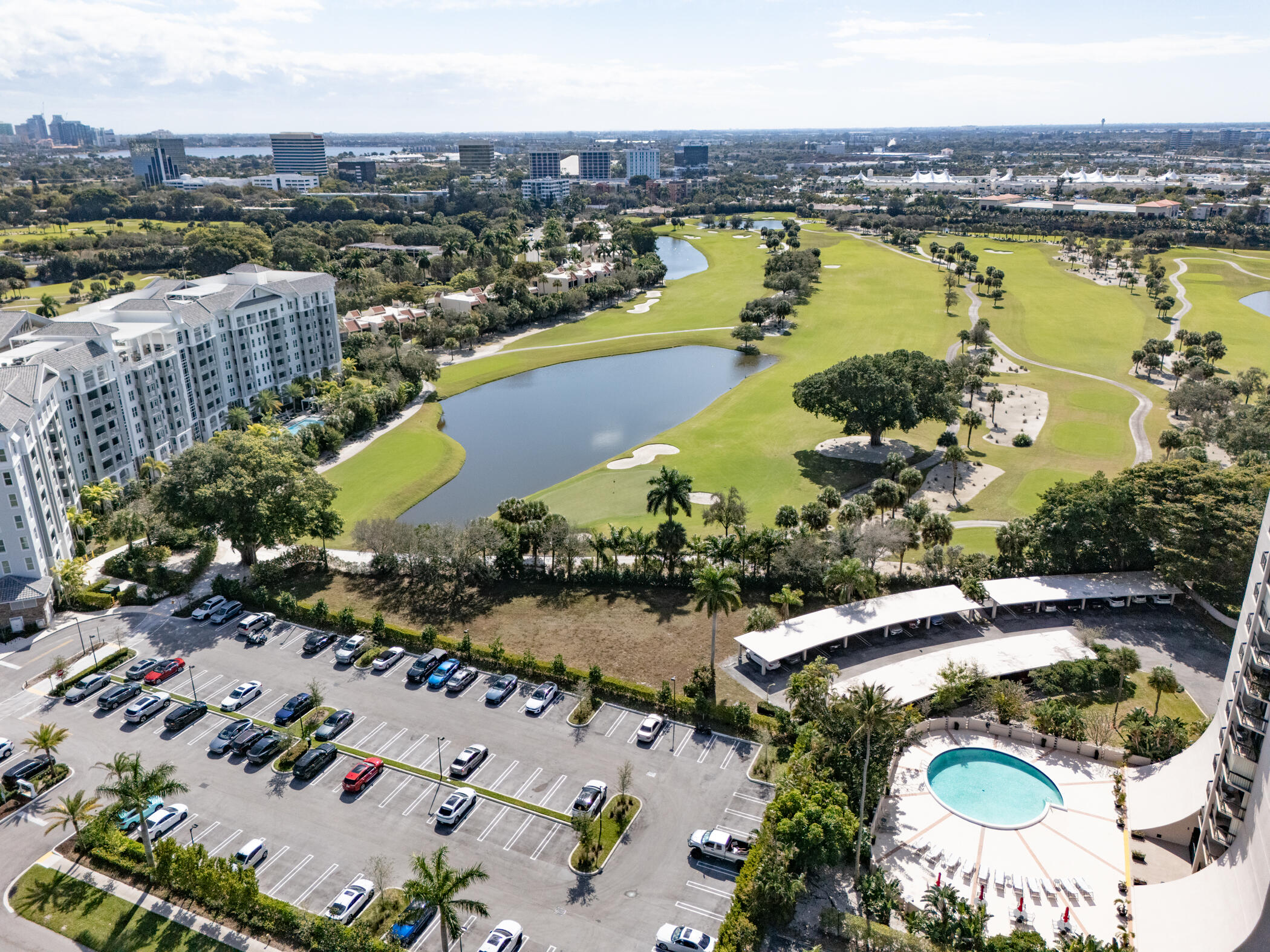 LANDS OF THE PRESIDENT CONDO 3 - Residential