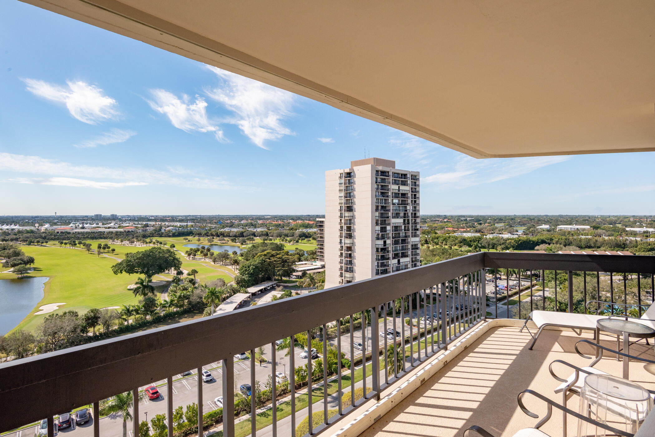 LANDS OF THE PRESIDENT CONDO 3 - Residential