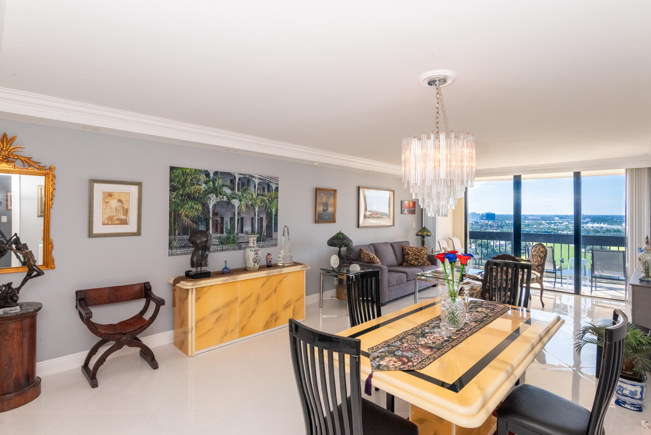 2400 Presidential Way 1506