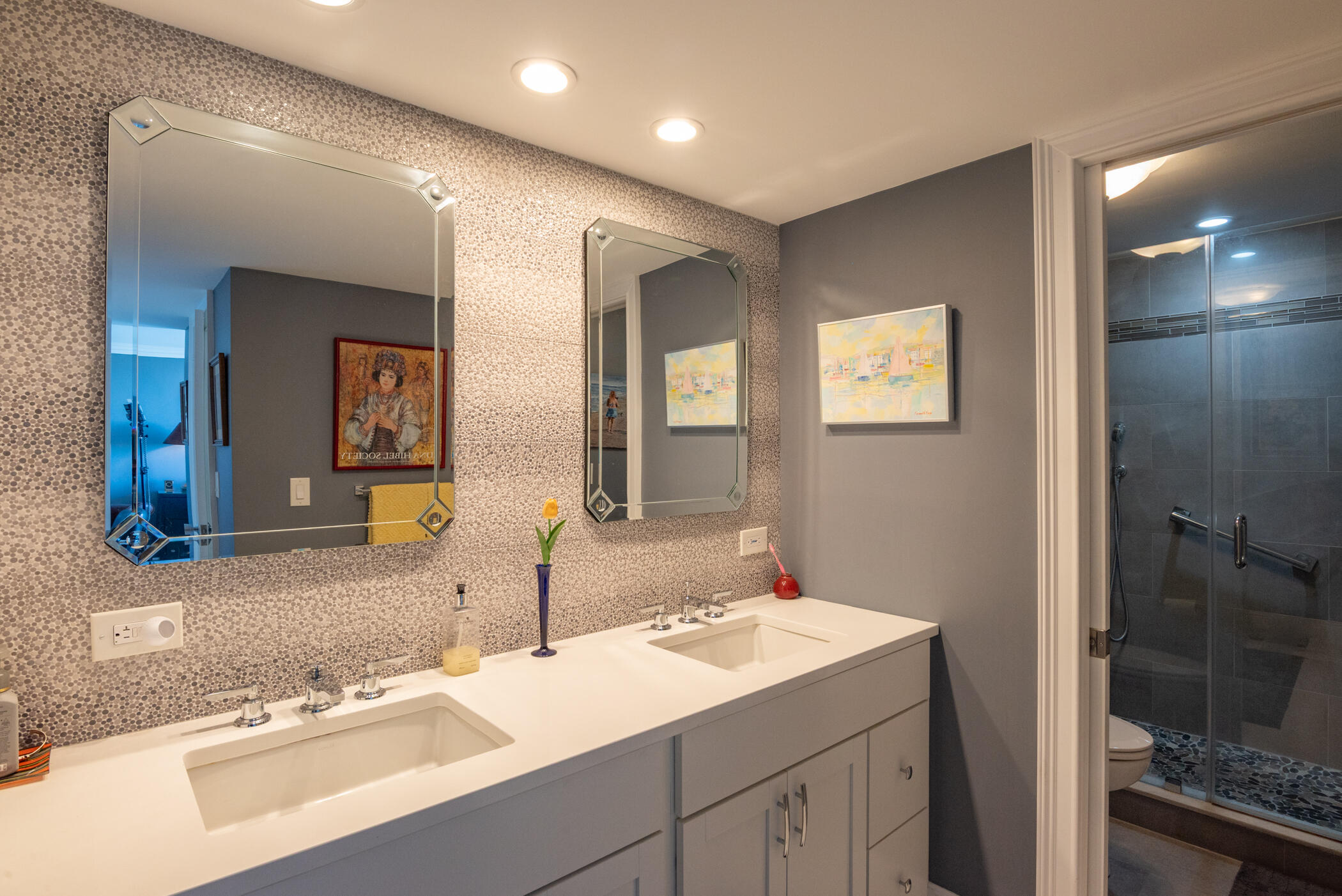 LANDS OF THE PRESIDENT CONDO 3 - Residential