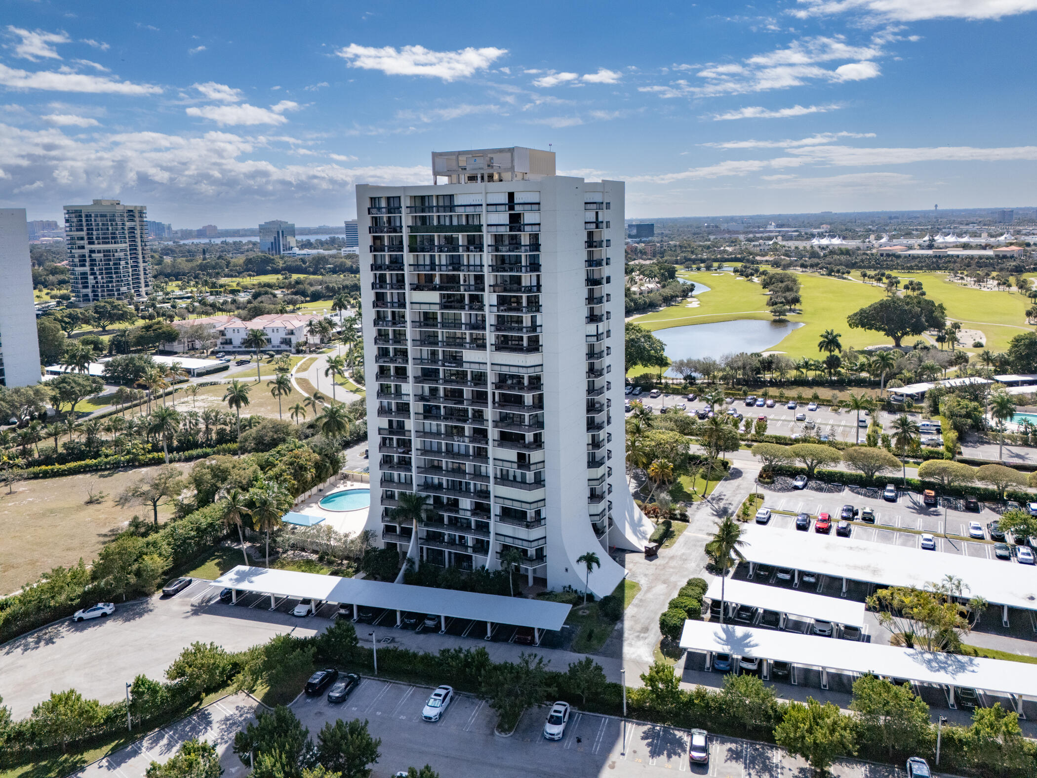 LANDS OF THE PRESIDENT CONDO 3 - Residential