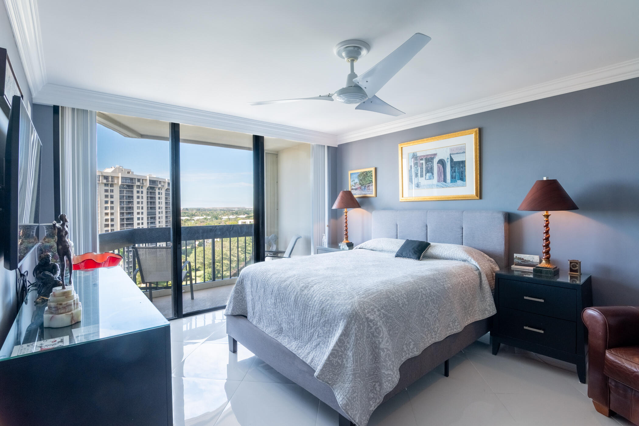 LANDS OF THE PRESIDENT CONDO 3 - Residential