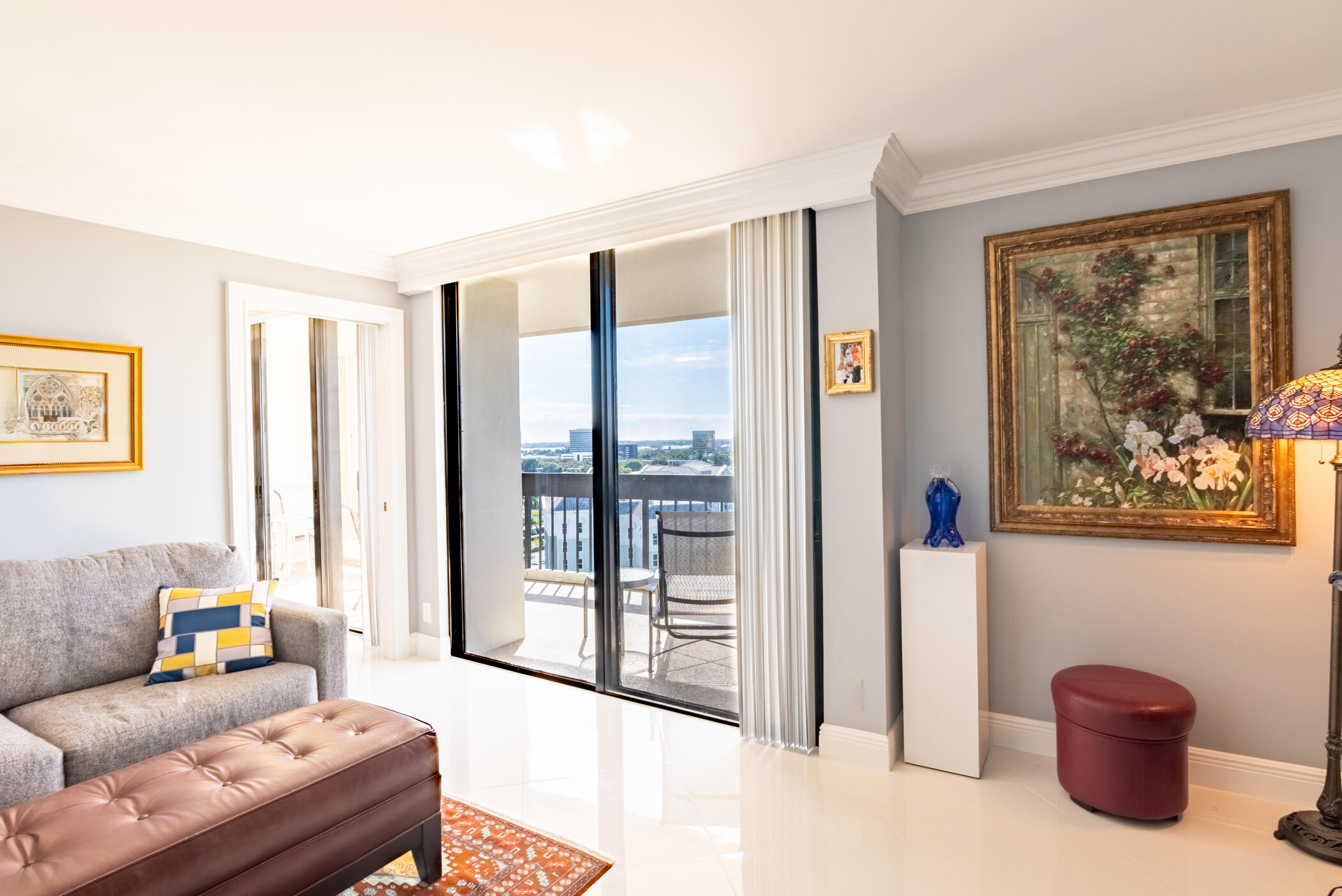 LANDS OF THE PRESIDENT CONDO 3 - Residential