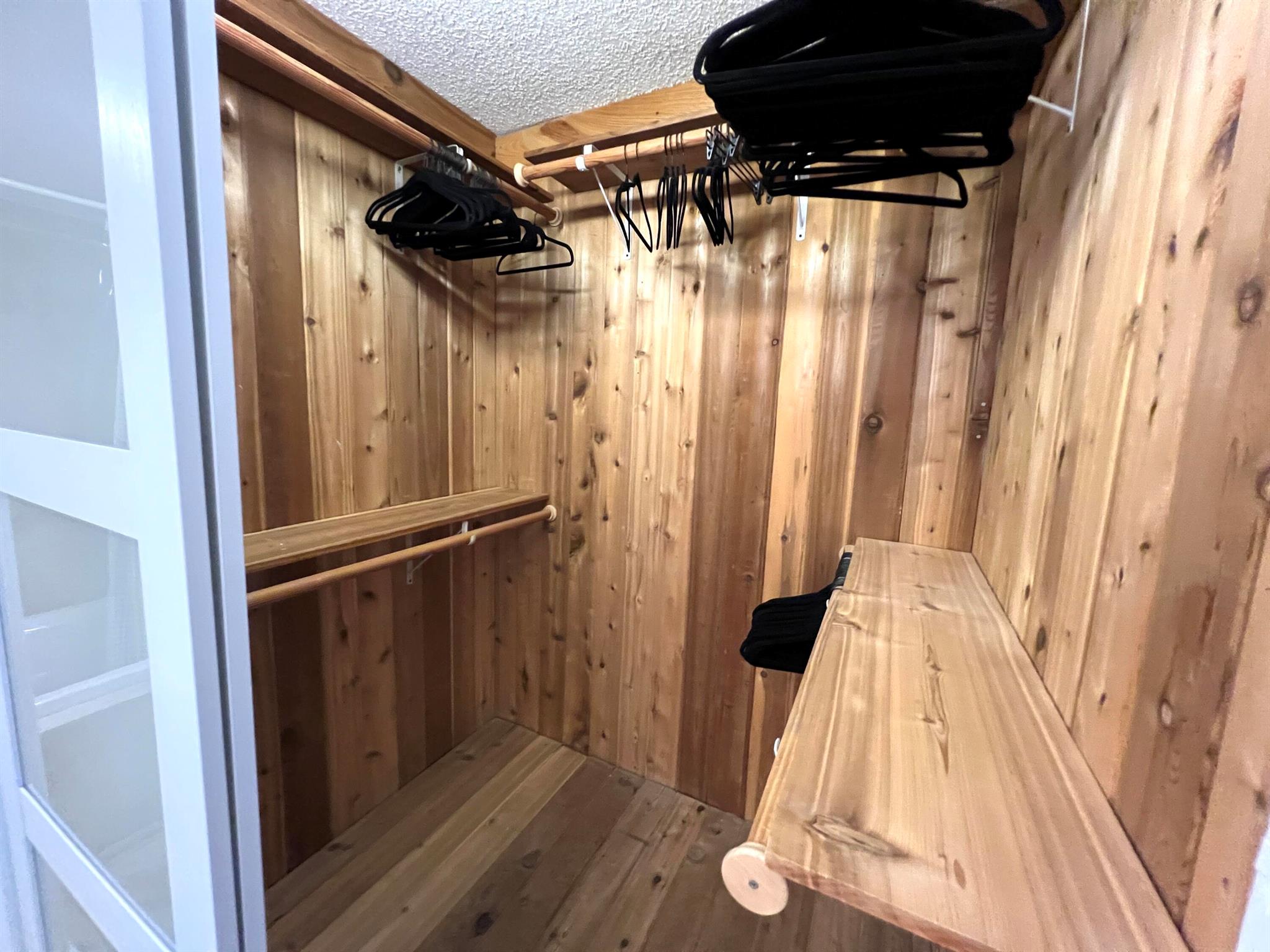 HORIZON EAST CONDO - Residential Lease