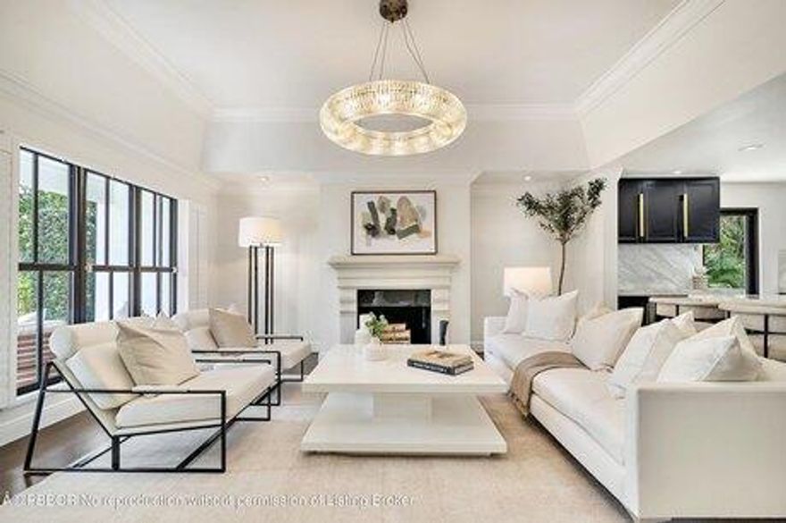 Superb El Cid location. Ideally situated just three homes from the Flagler Drive Intracoastal, immaculate 3 BR/3.5BA lake block residence. All bedrooms ensuite.Open Living,Hans Krug kitchen Neolith Calacatta Gold countertops, Miele appliances incl.. steam oven, induction cooktop, full oven and coffee machine . Private Pool, tropical Landscape. Electric gates, fully fenced in private estate.