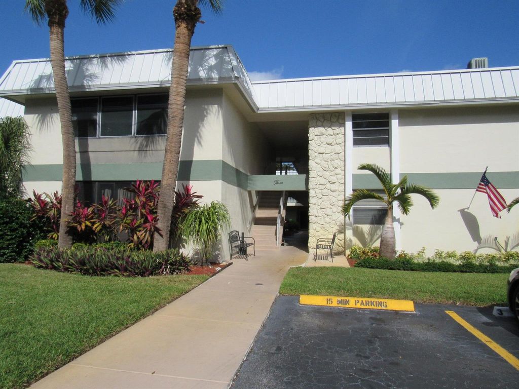 Photo of 2302 Sunrise Boulevard #3-105, Fort Pierce, FL 34982 (MLS # R10907870)