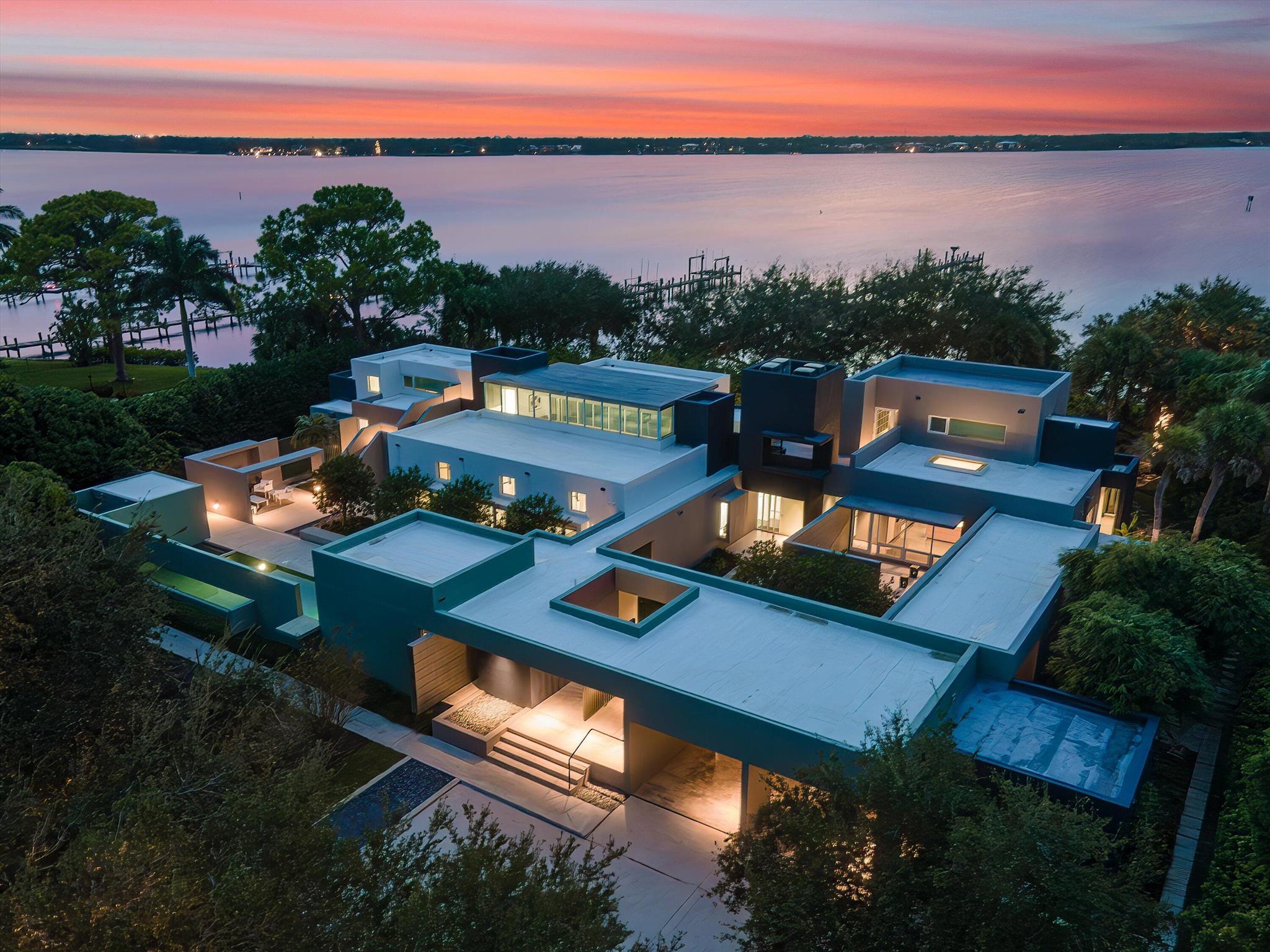 1924 NW Shore Terrace