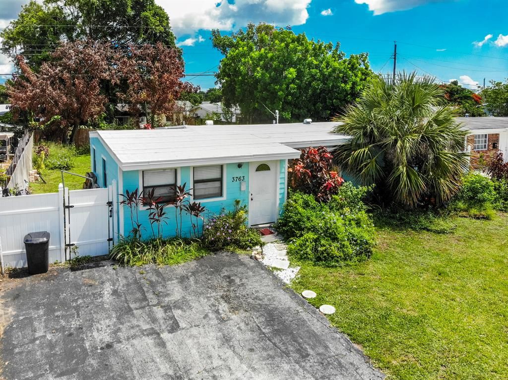 Photo of 3763 Florida Boulevard, Palm Beach Gardens, FL 33410 (MLS # R10705406)