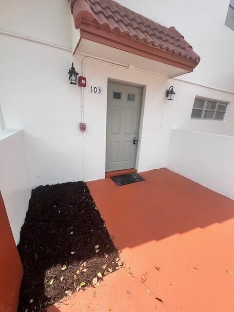 VILLAS AT CORAL SPRINGS - Residential Lease