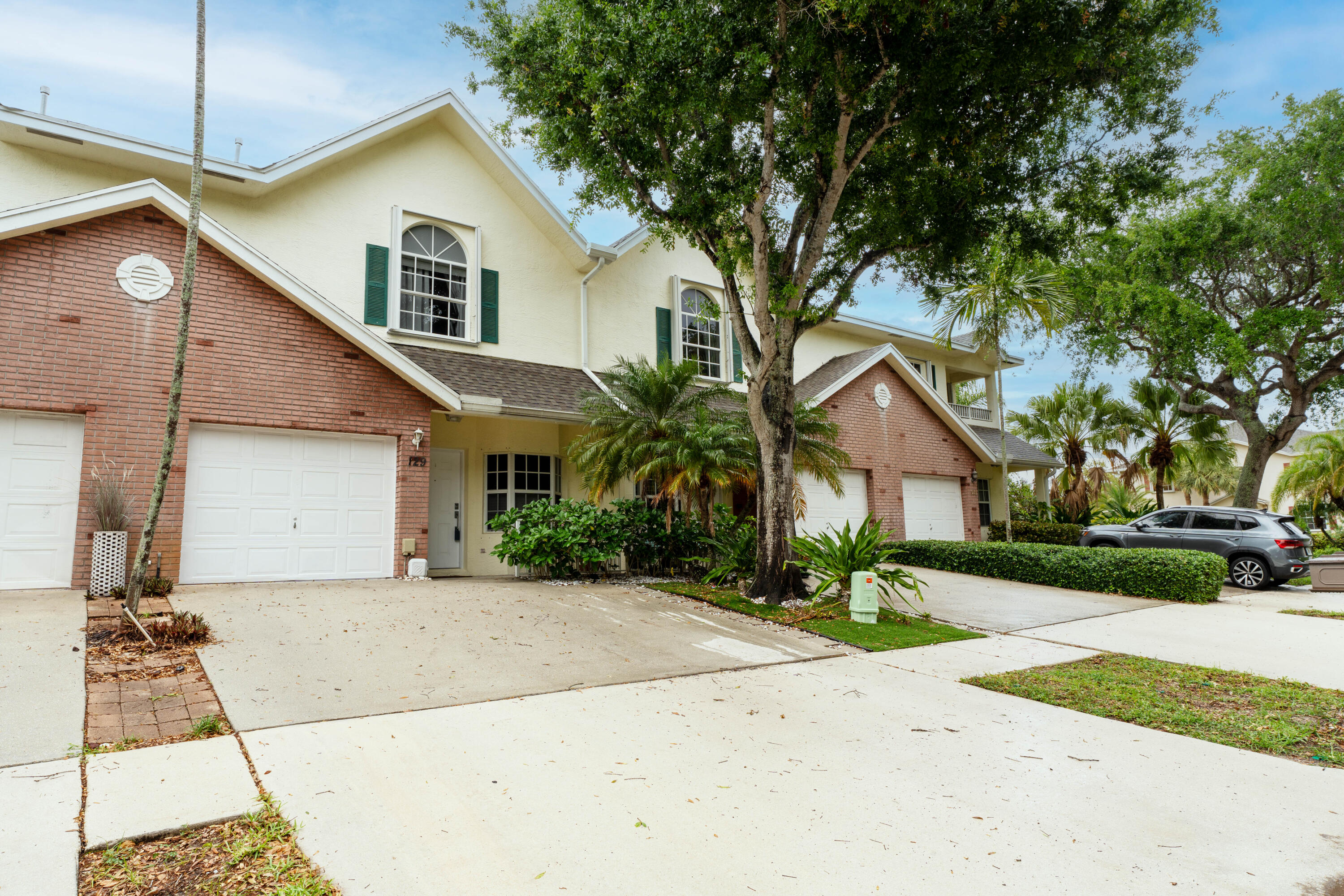 CEDAR RIDGE ESTATES - Residential Lease