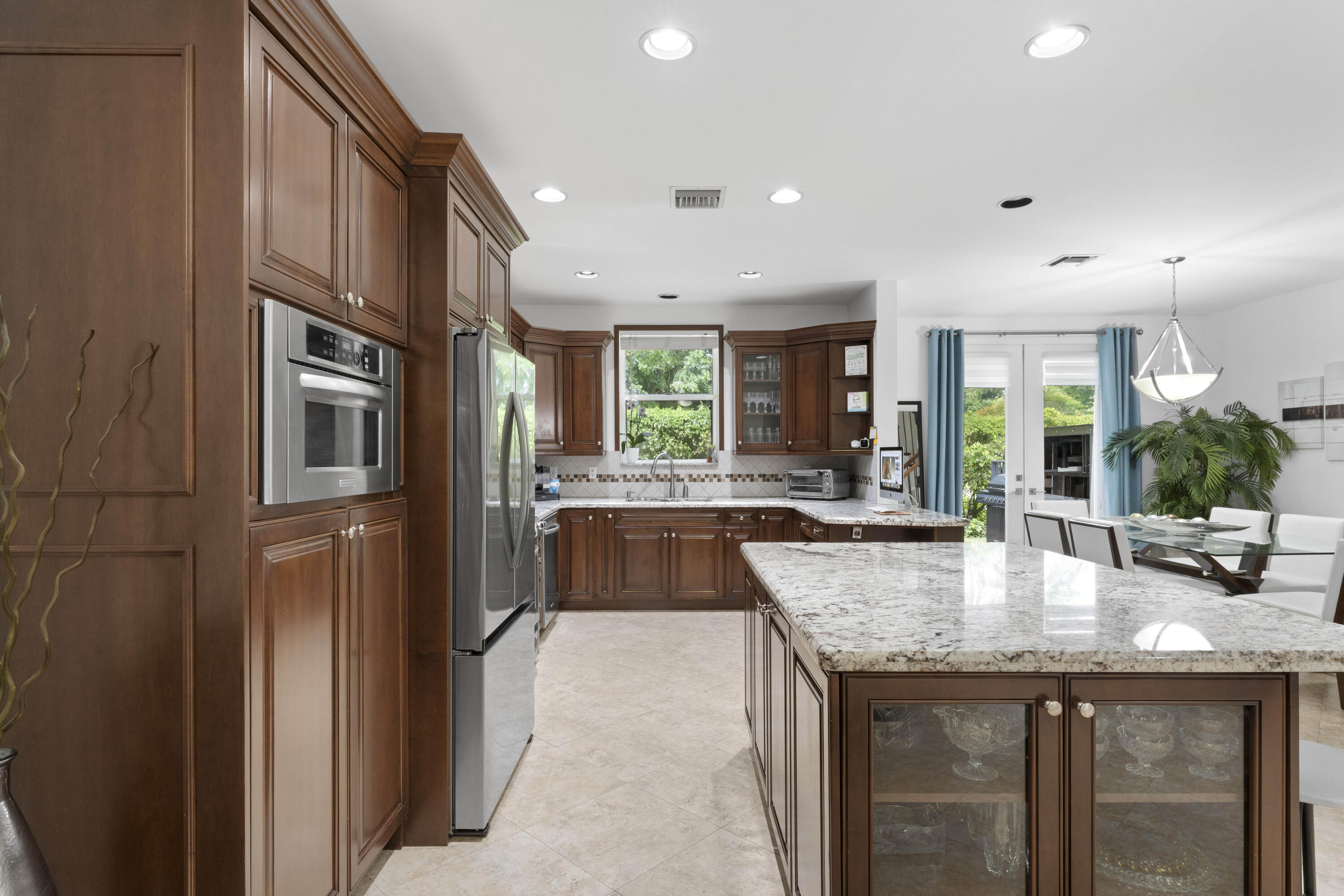 CEDAR RIDGE ESTATES - Residential Lease