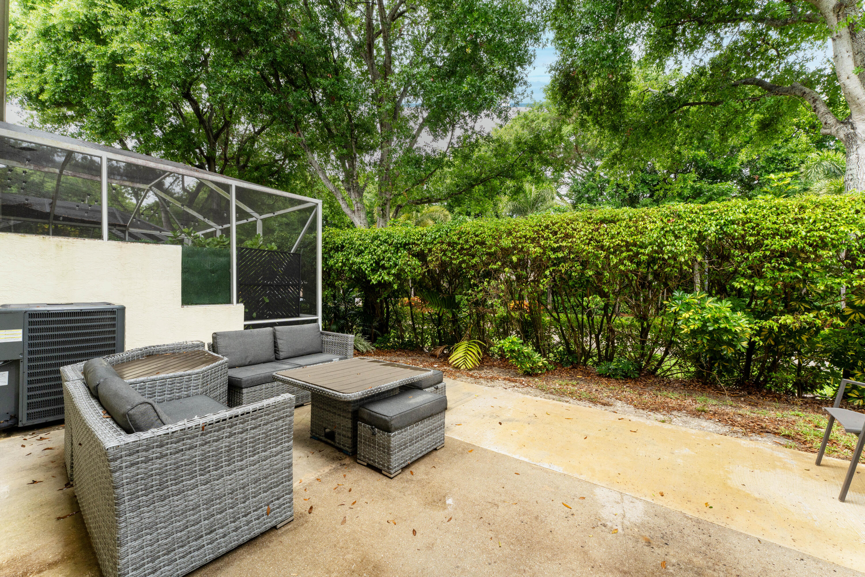 CEDAR RIDGE ESTATES - Residential Lease