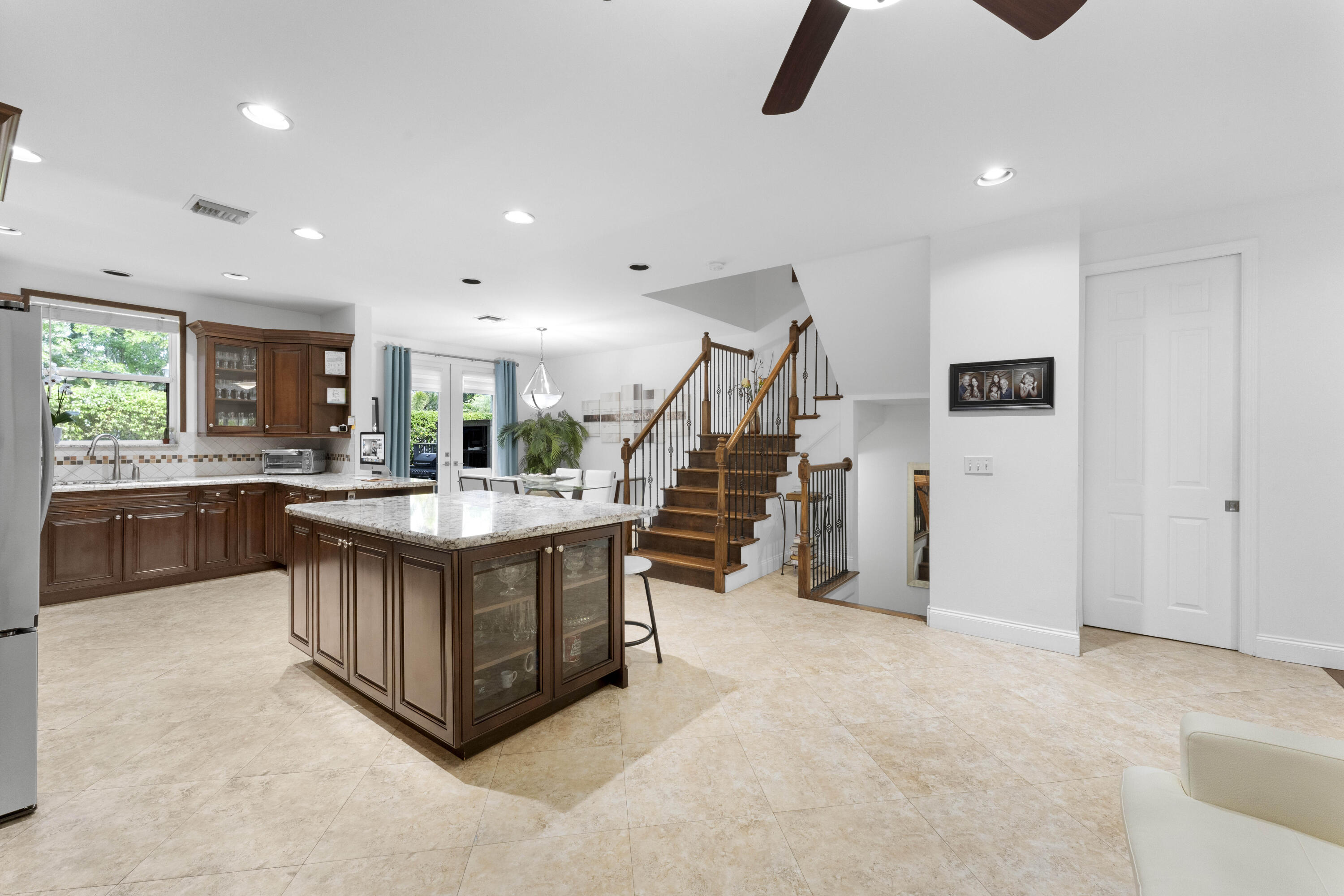CEDAR RIDGE ESTATES - Residential Lease