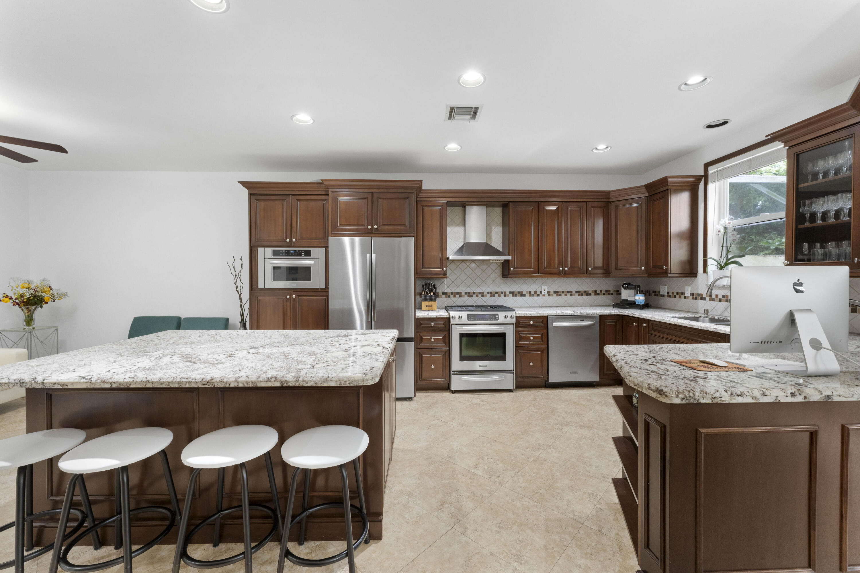 CEDAR RIDGE ESTATES - Residential Lease