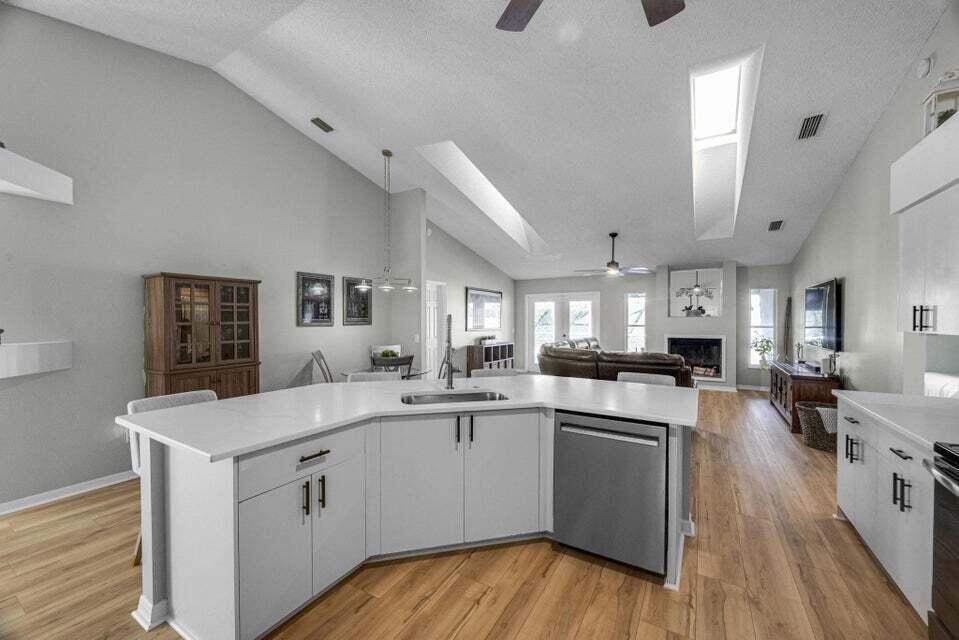 PORT ST LUCIE SECTION  31 - Residential Lease