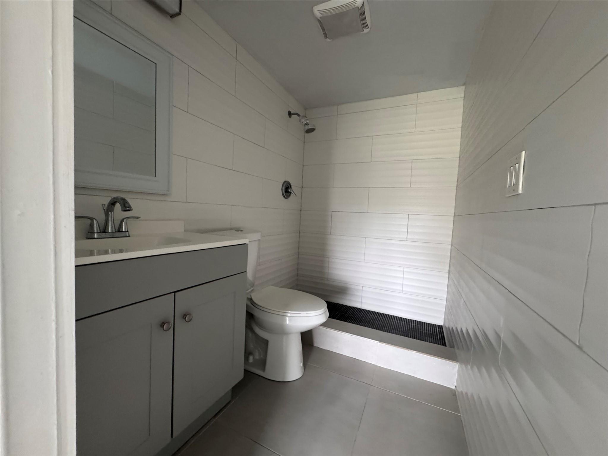 Poinciana #10 Pine Island - Residential Lease