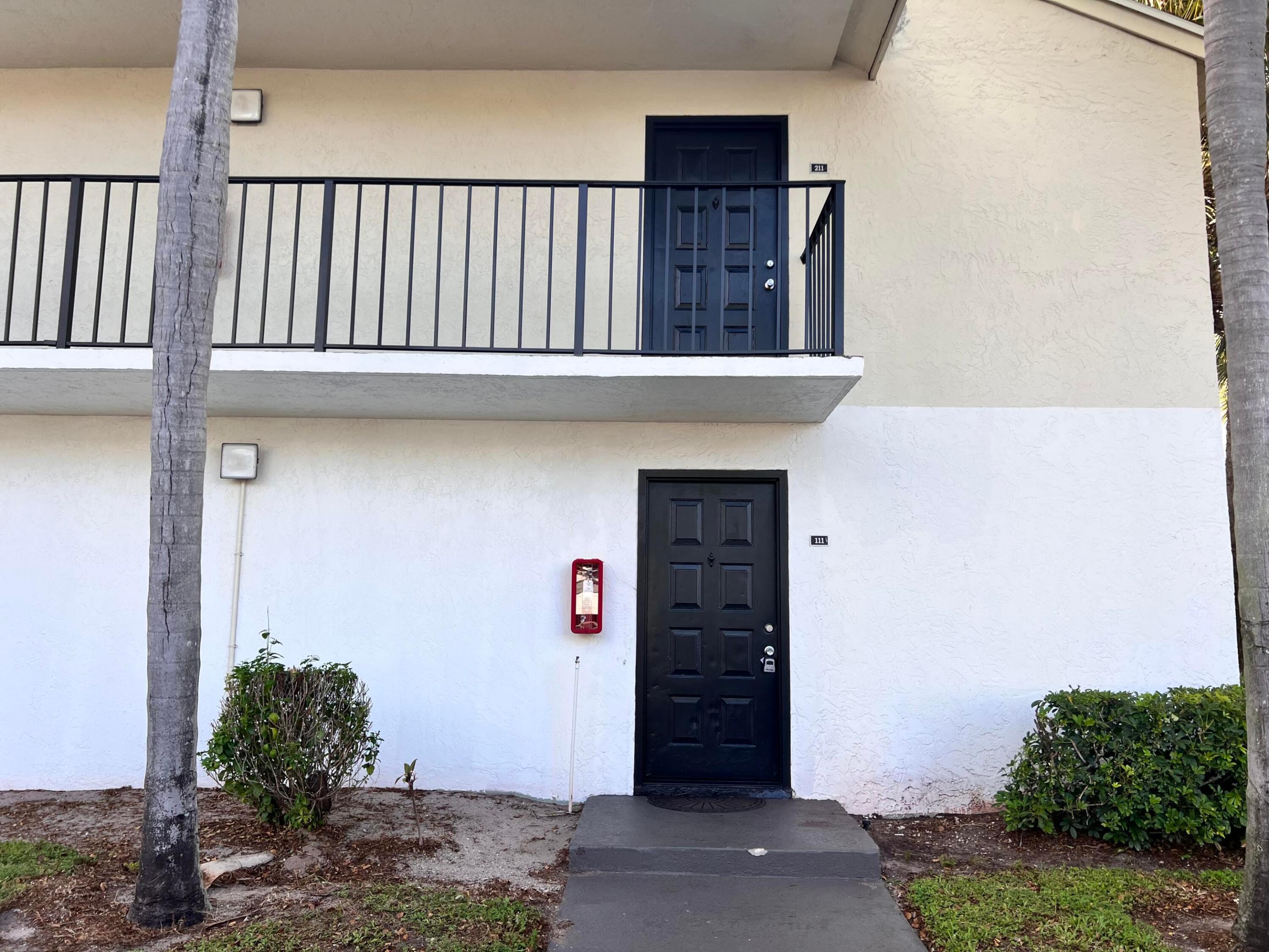 CLEAR LAKE CLUB CONDO - Residential Lease