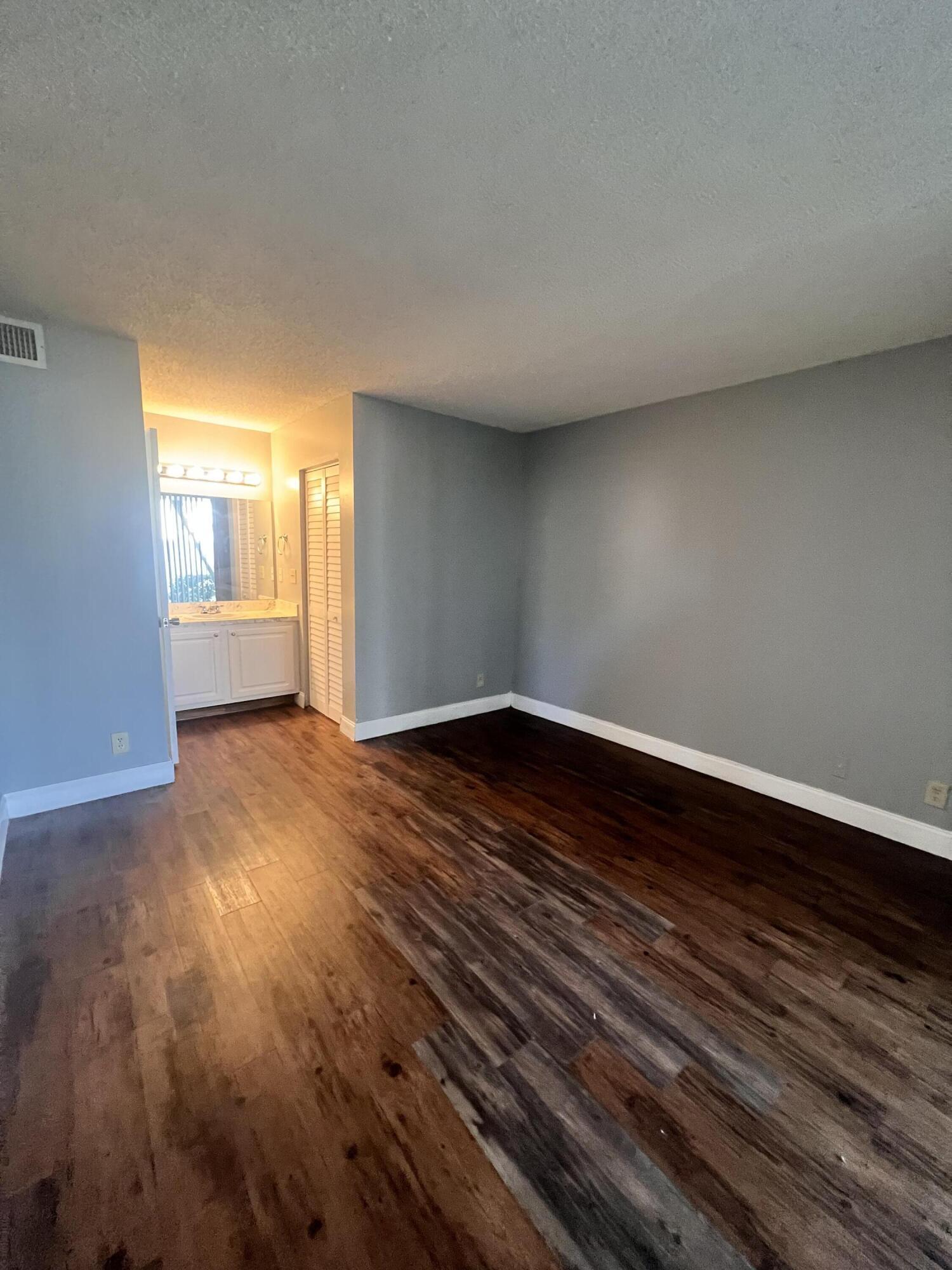 CLEAR LAKE CLUB CONDO - Residential Lease