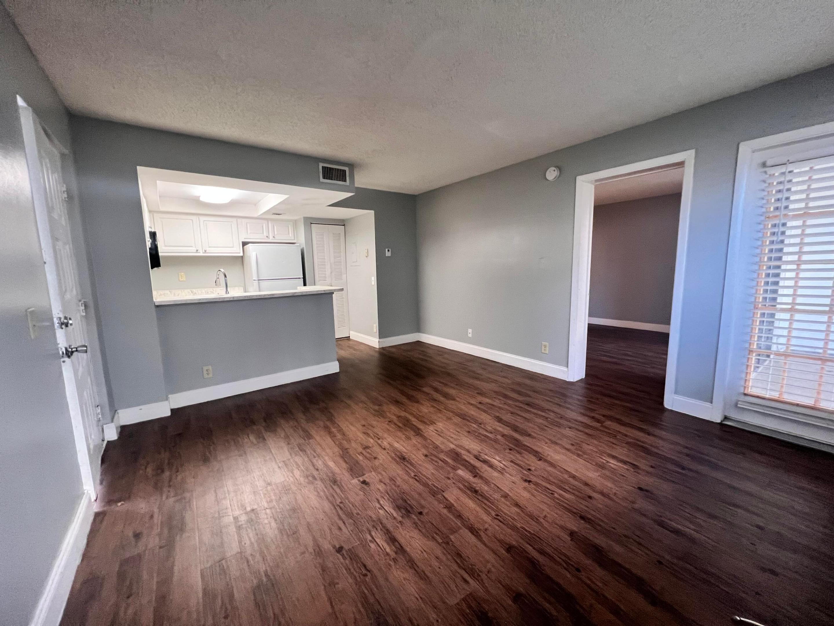 CLEAR LAKE CLUB CONDO - Residential Lease