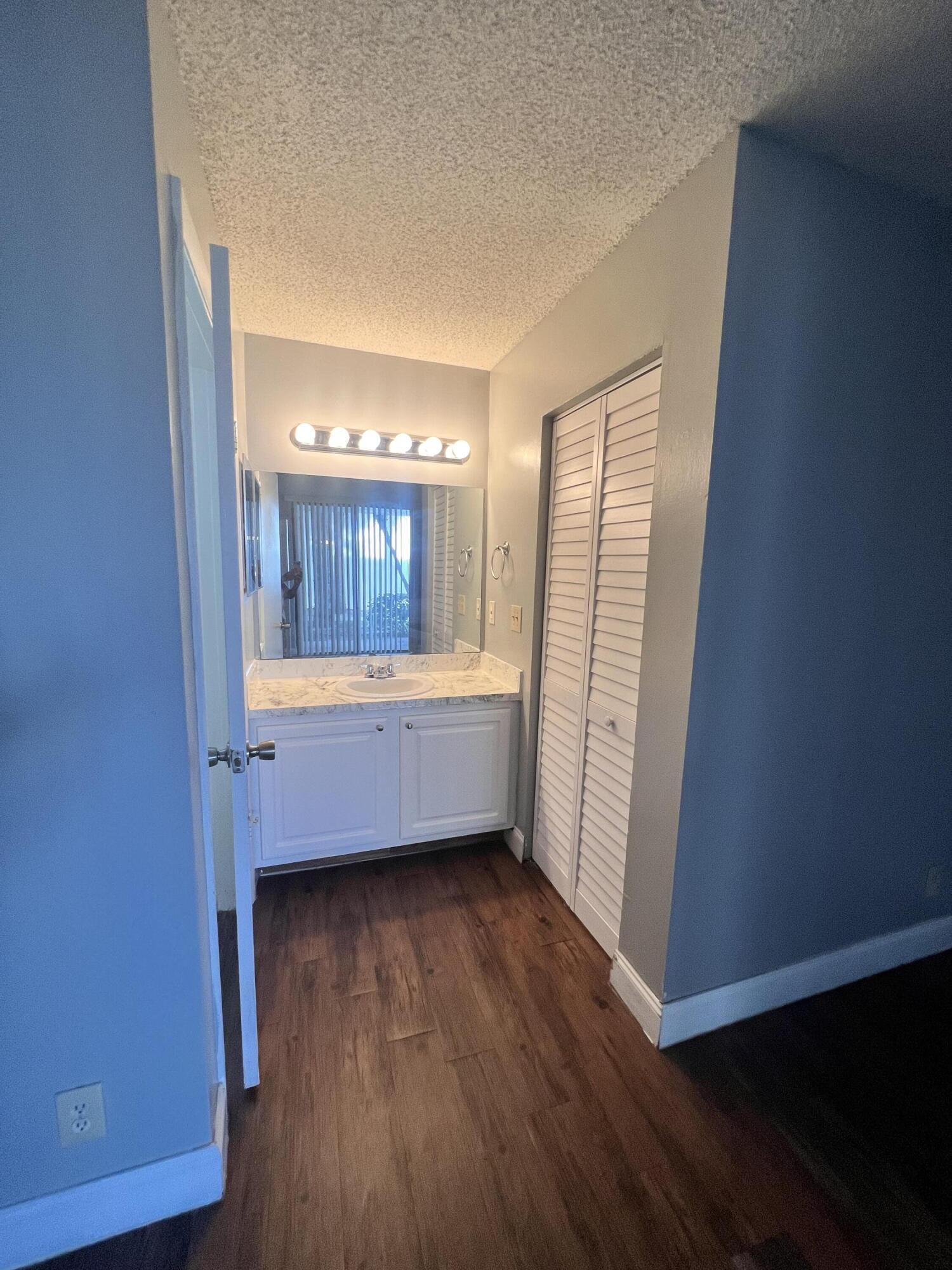 CLEAR LAKE CLUB CONDO - Residential Lease