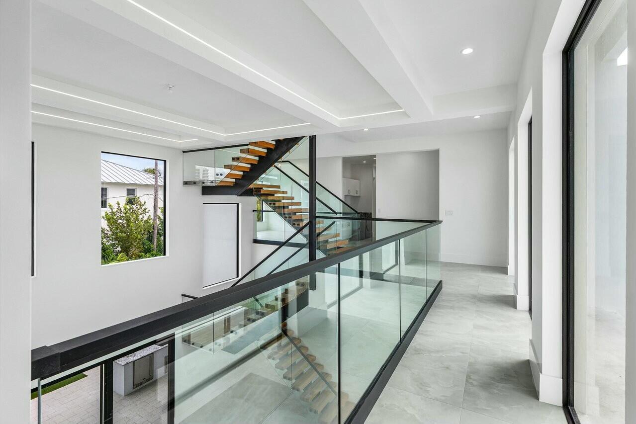 SEA VIEW RIDGE - Residential