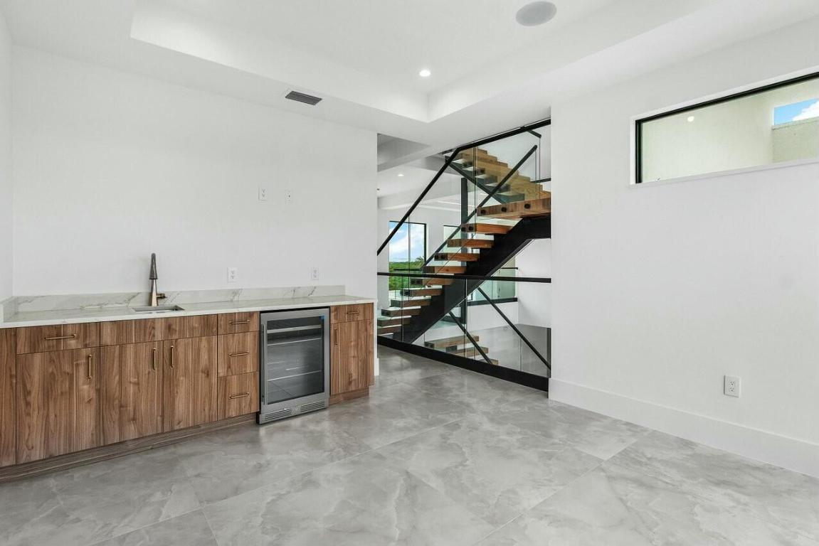 SEA VIEW RIDGE - Residential