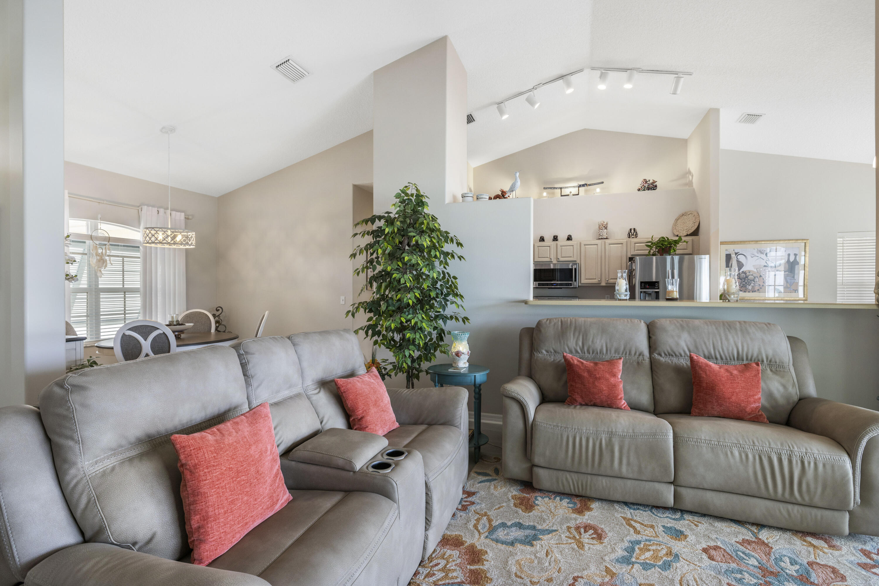 LAUREL POINTE SUBDIVISION - Residential